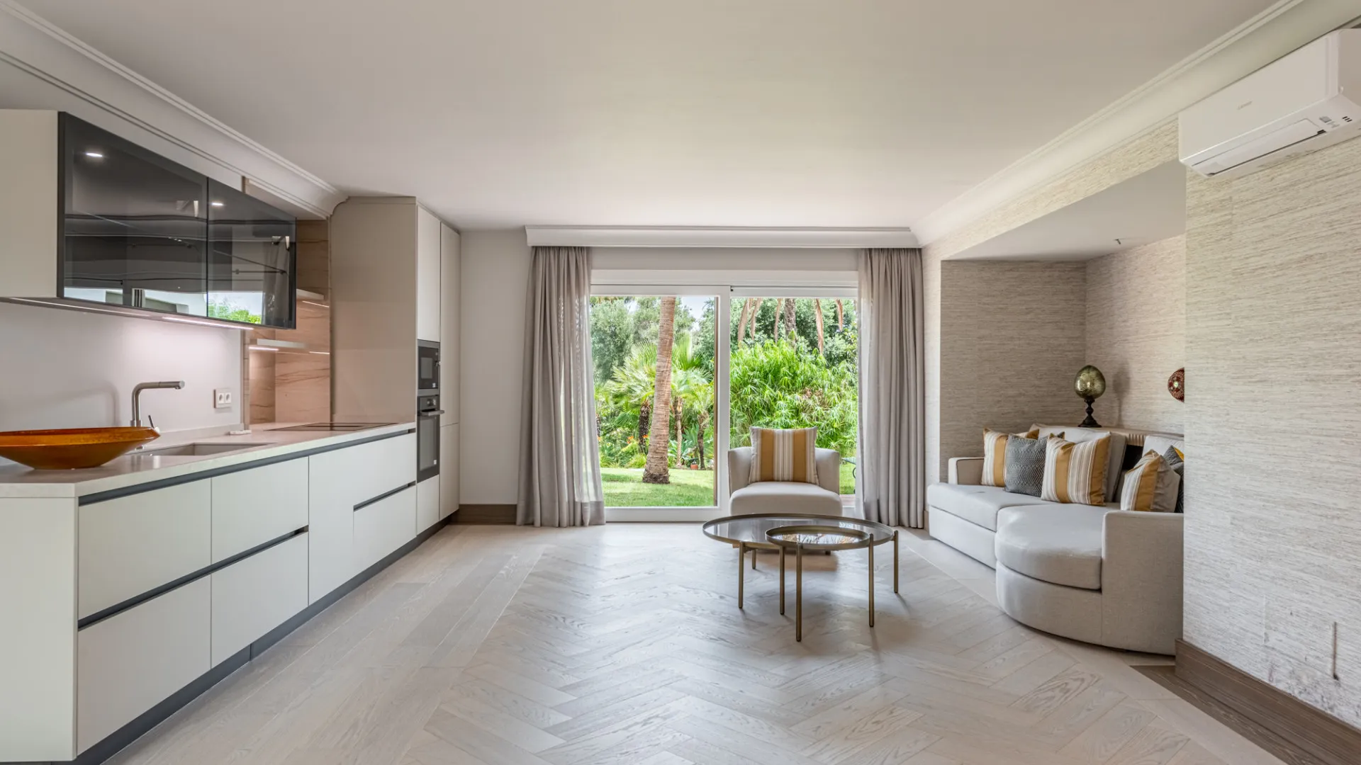 Villa con 15 dormitorios a la venta en Paraiso Alto
