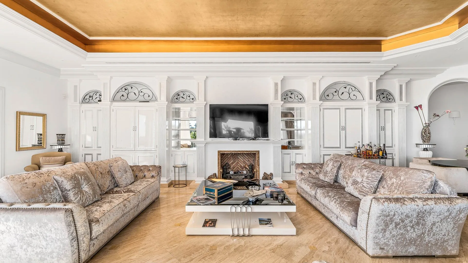 Villa con 15 dormitorios a la venta en Paraiso Alto
