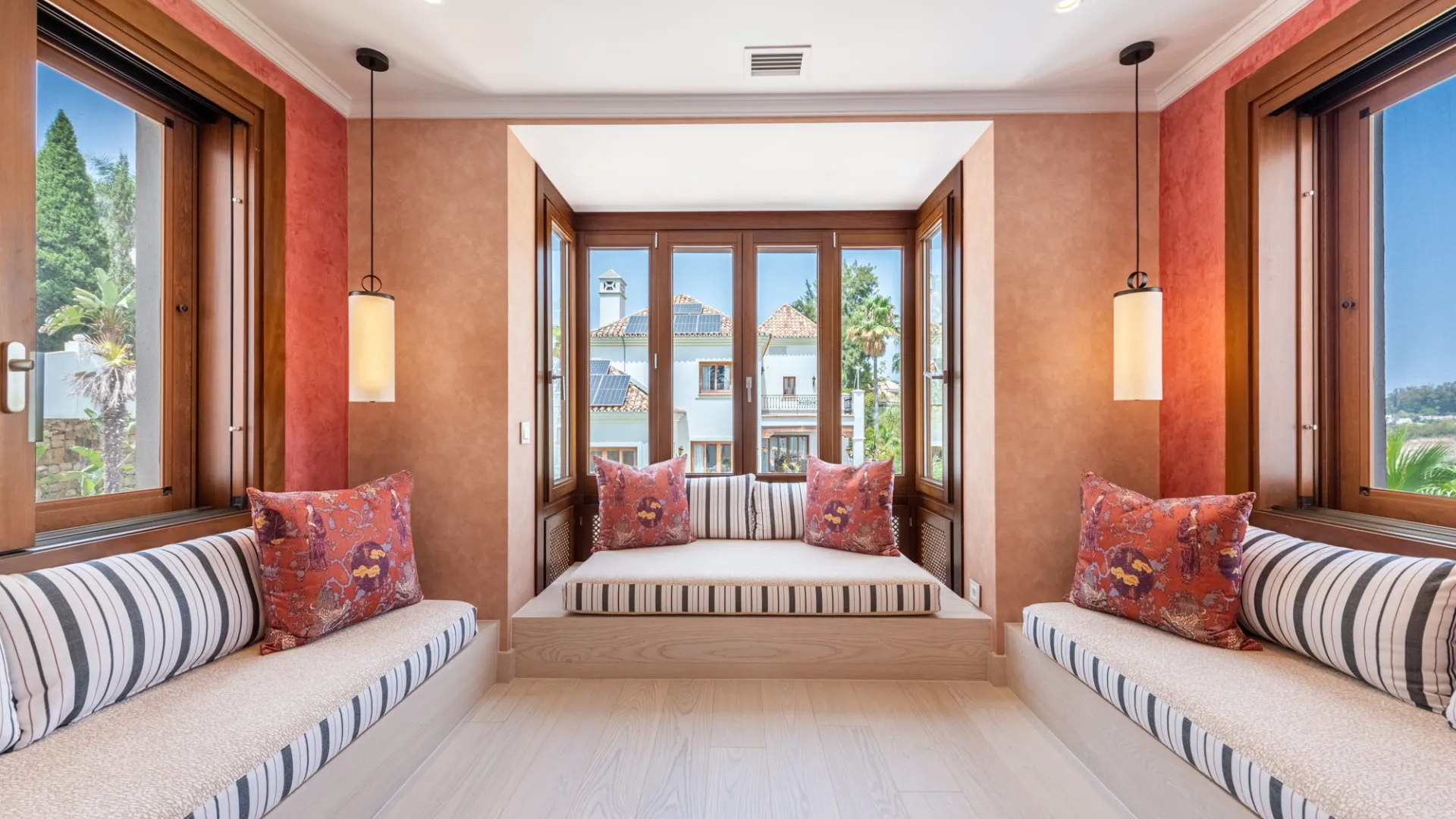 Villa con 15 dormitorios a la venta en Paraiso Alto