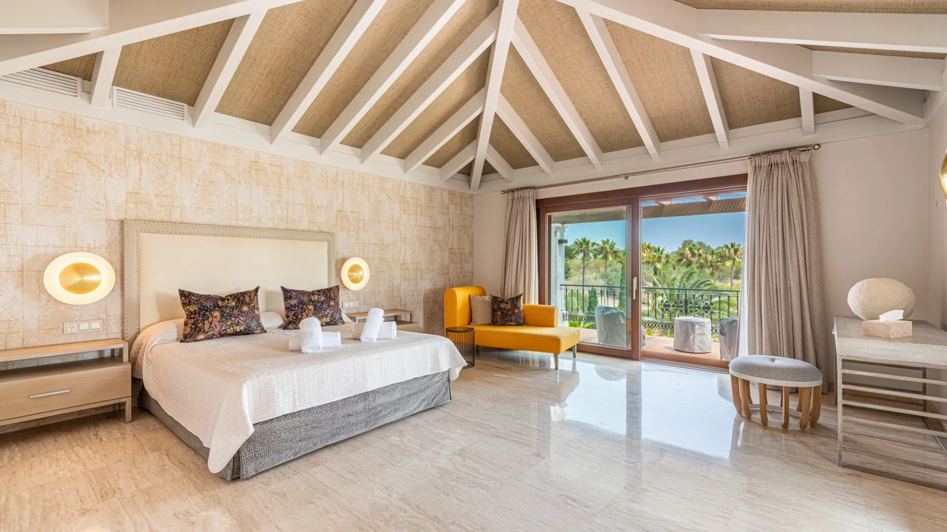 Villa con 15 dormitorios a la venta en Paraiso Alto