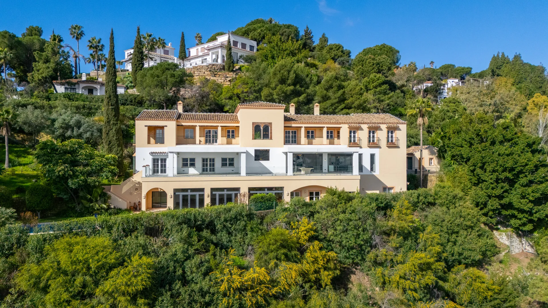 For sale 7 bedrooms villa in El Madroñal