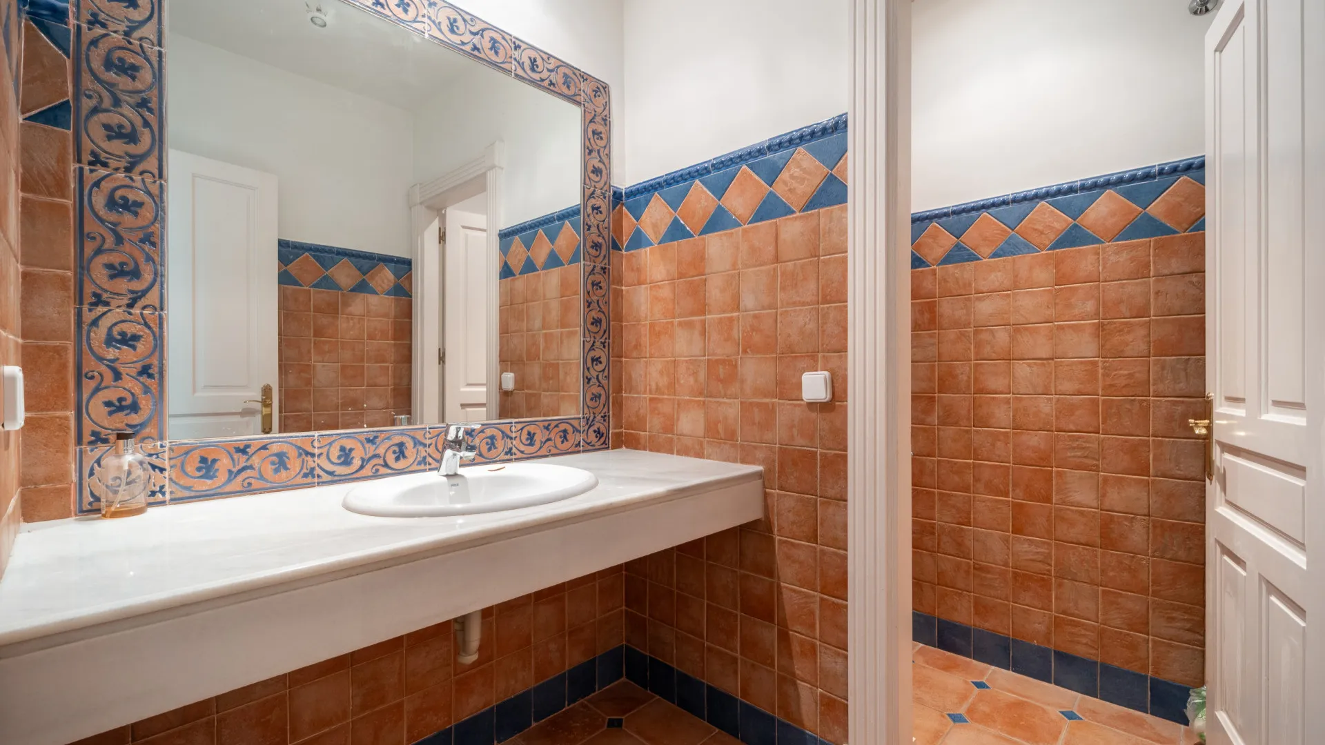 For sale 7 bedrooms villa in El Madroñal
