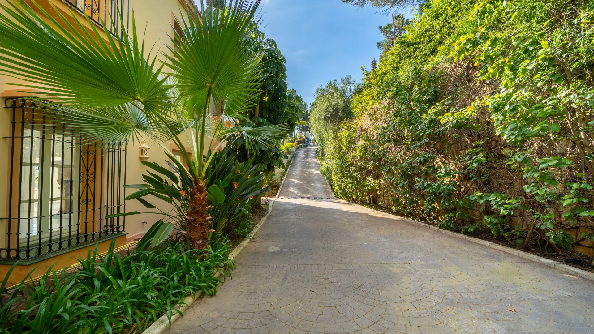 For sale 7 bedrooms villa in El Madroñal