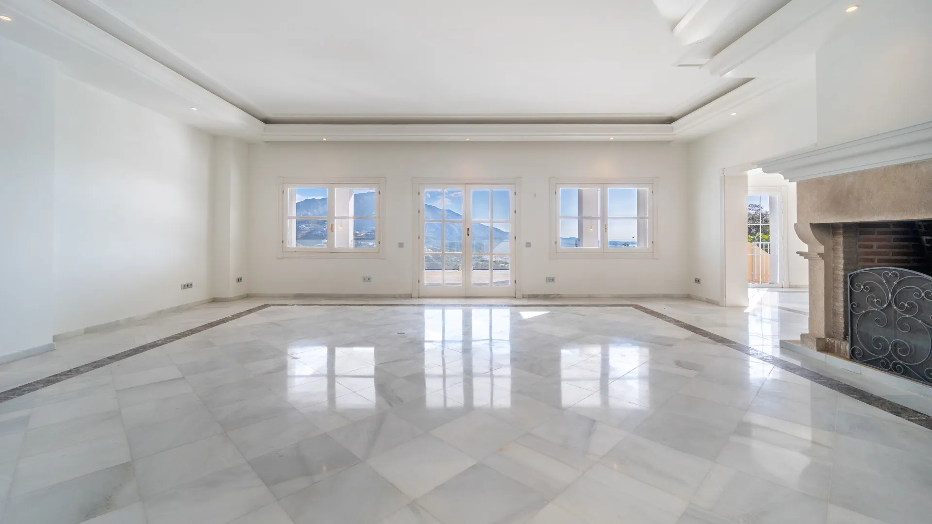 For sale 7 bedrooms villa in El Madroñal