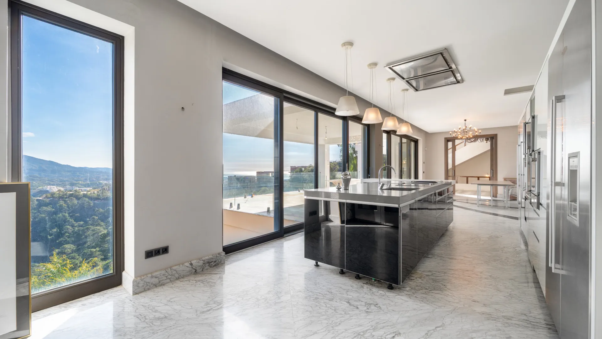 For sale 7 bedrooms villa in El Madroñal