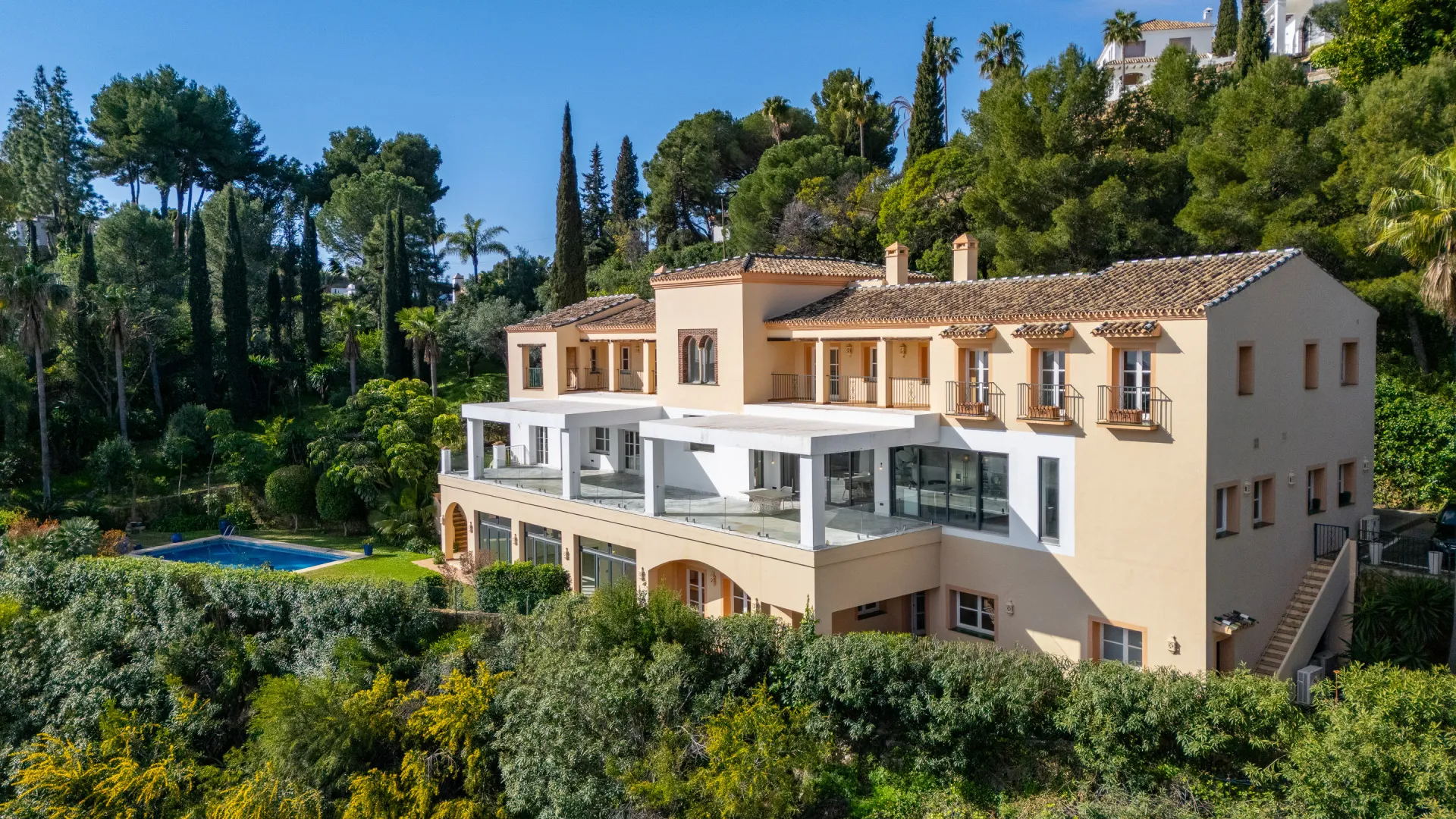 For sale 7 bedrooms villa in El Madroñal