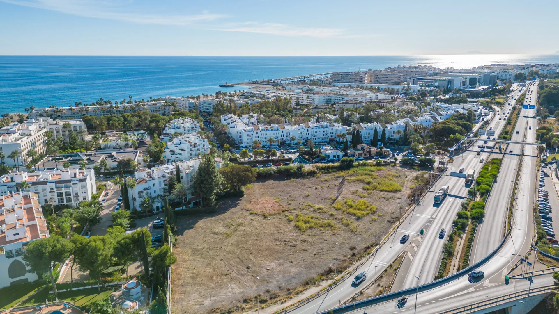 Comprar parcela comercial en Marbella - Puerto Banus