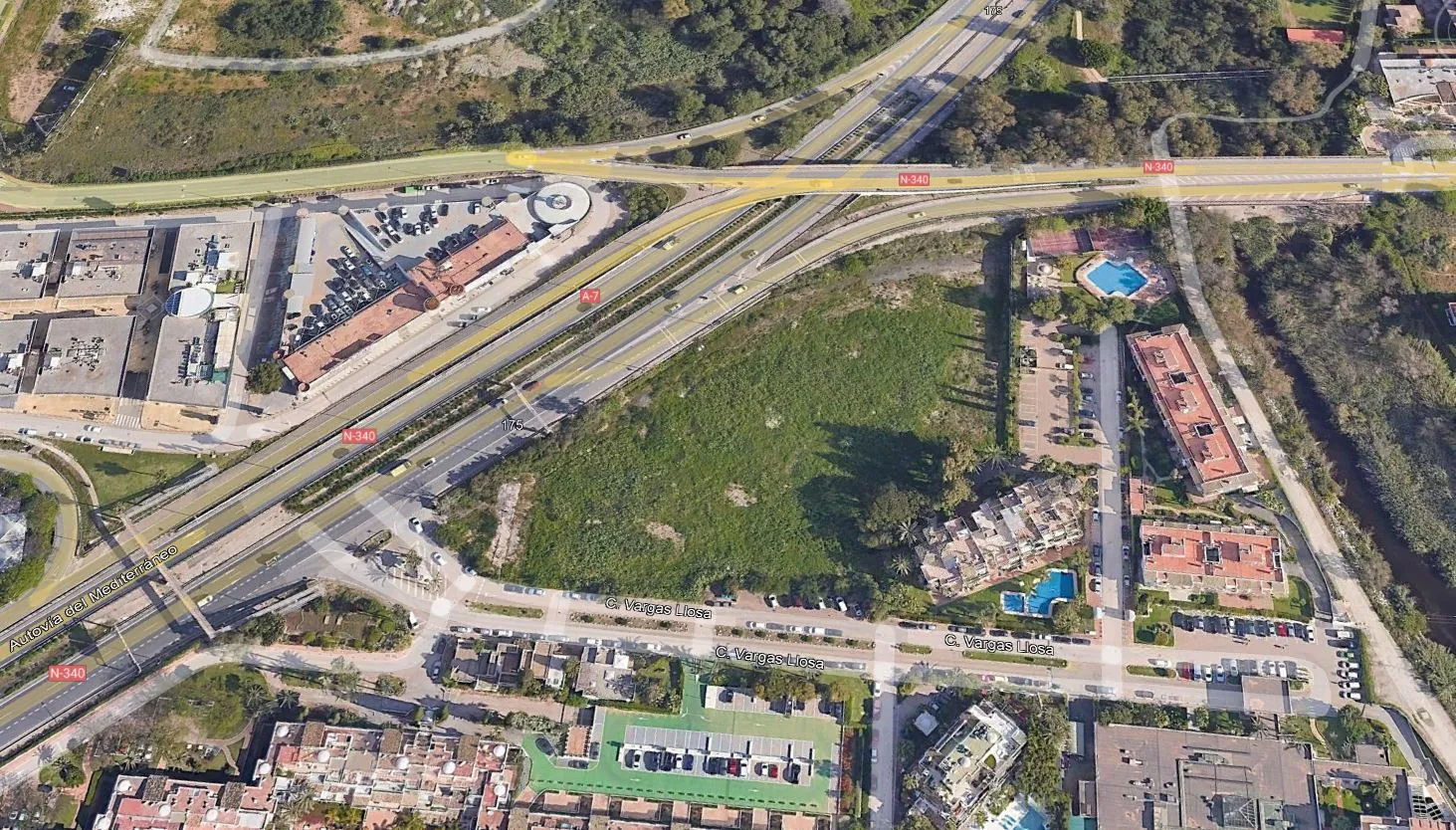 Comprar parcela comercial en Marbella - Puerto Banus
