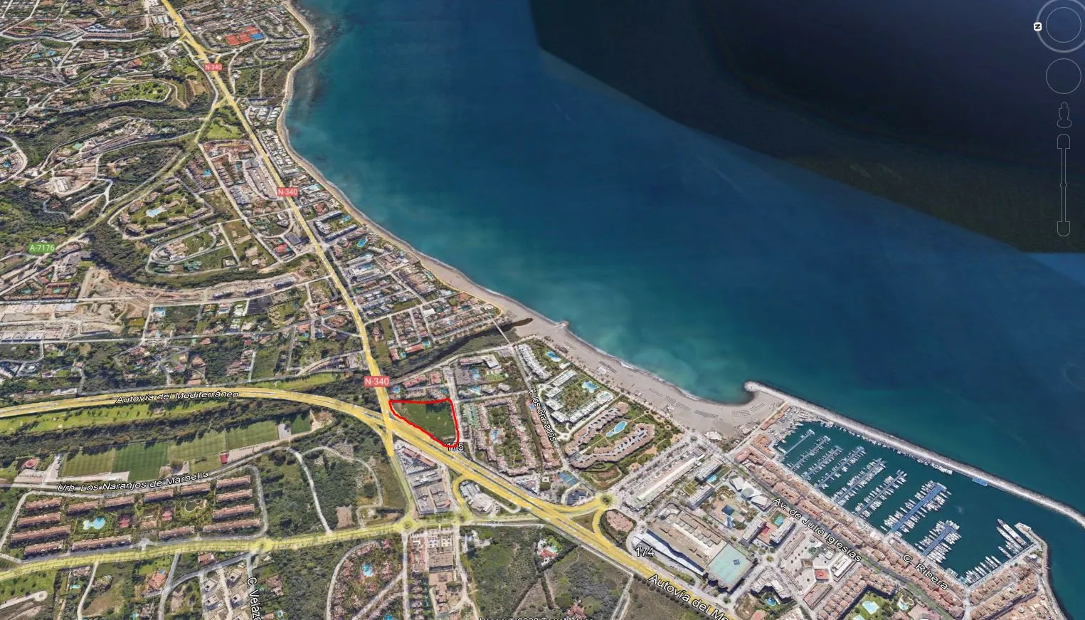 Comprar parcela comercial en Marbella - Puerto Banus