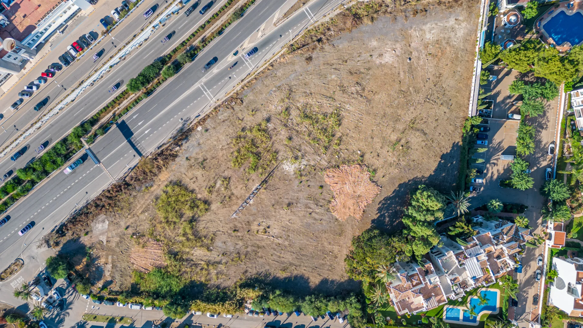 Comprar parcela comercial en Marbella - Puerto Banus