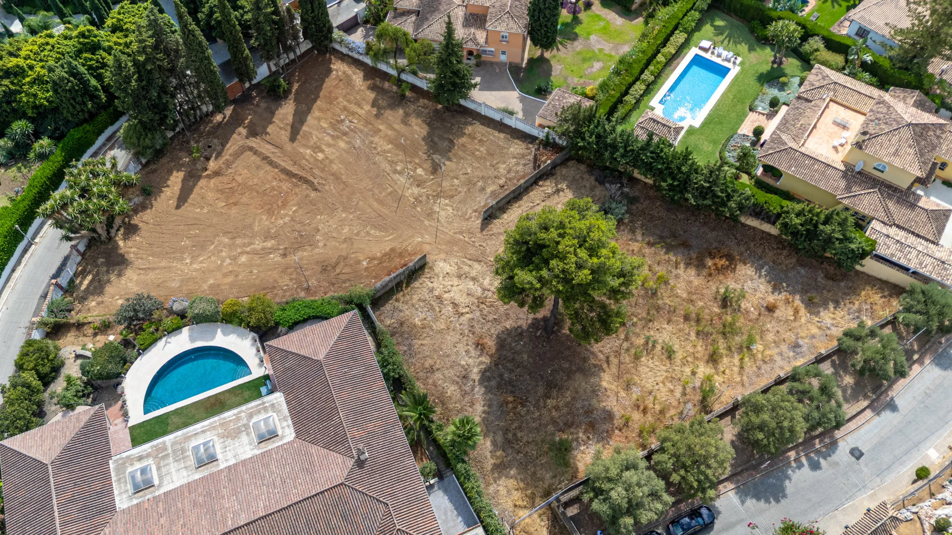 Nagüeles plot for sale