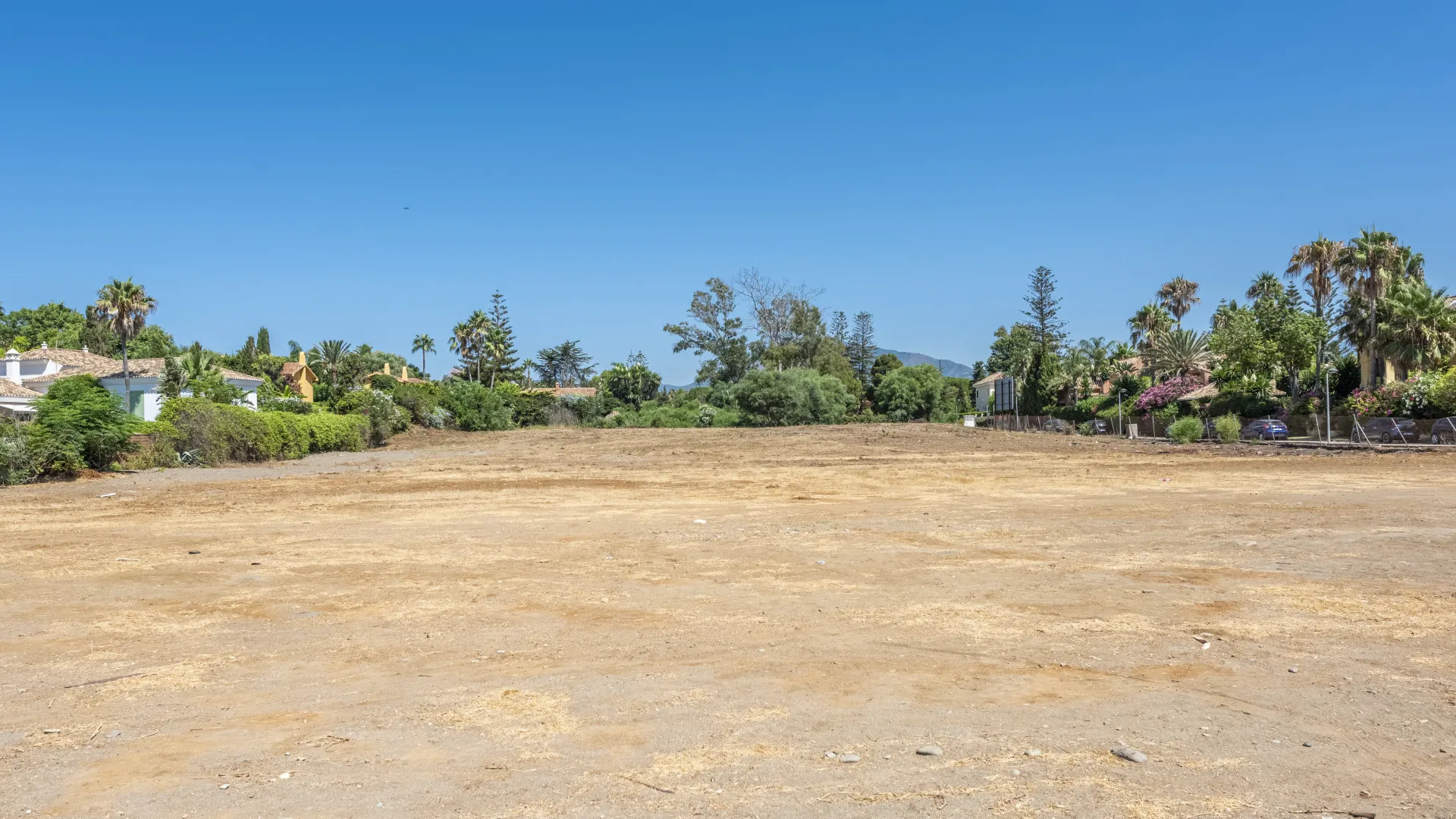 Parcela a la venta en Guadalmina Baja