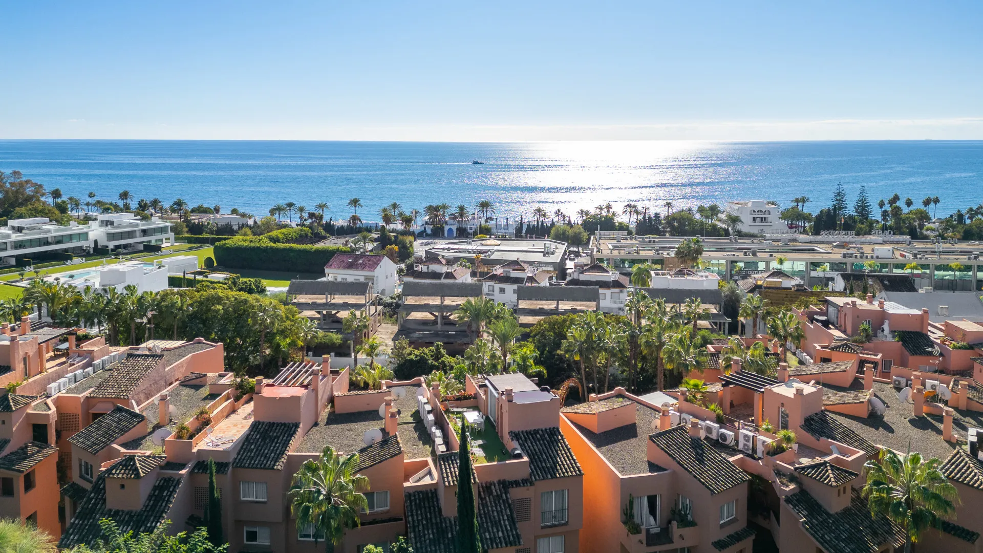 Se vende apartamento planta baja en Oasis de Marbella