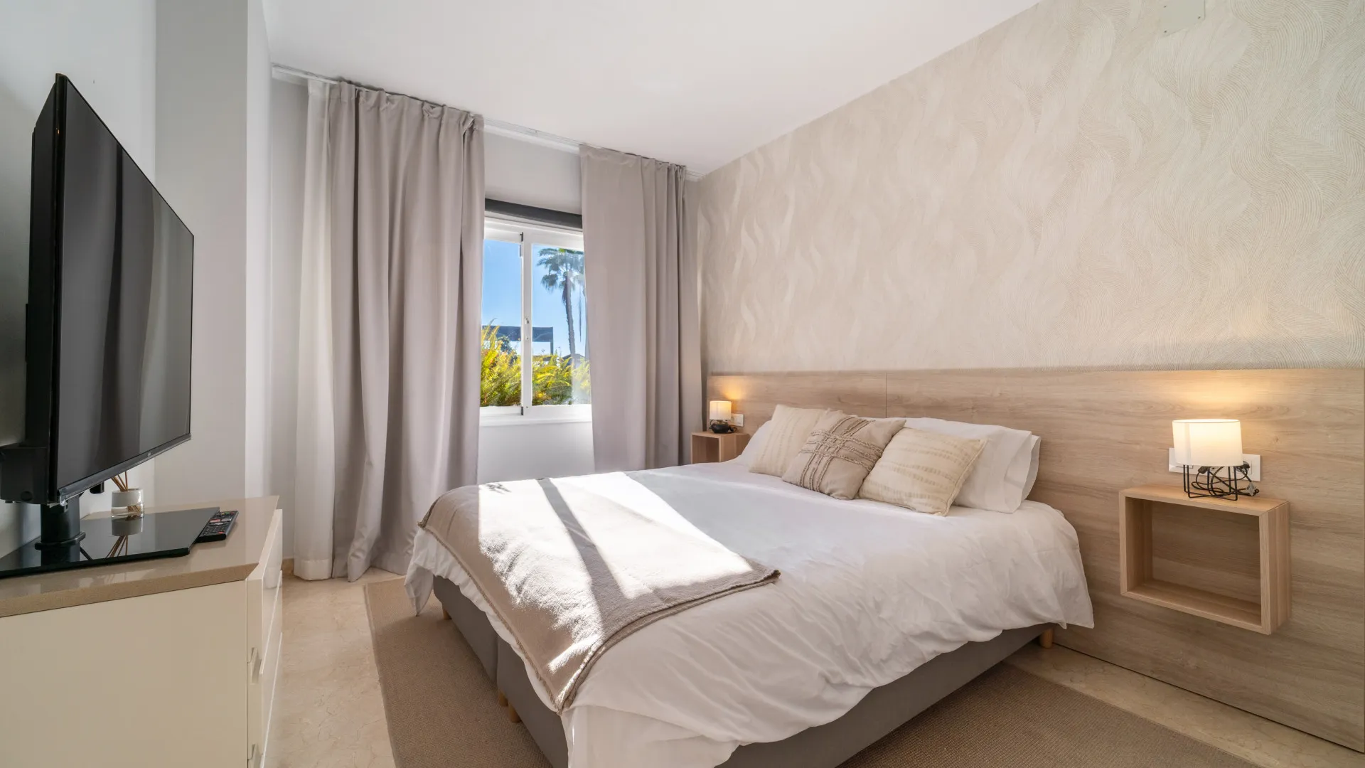 Se vende apartamento planta baja en Oasis de Marbella