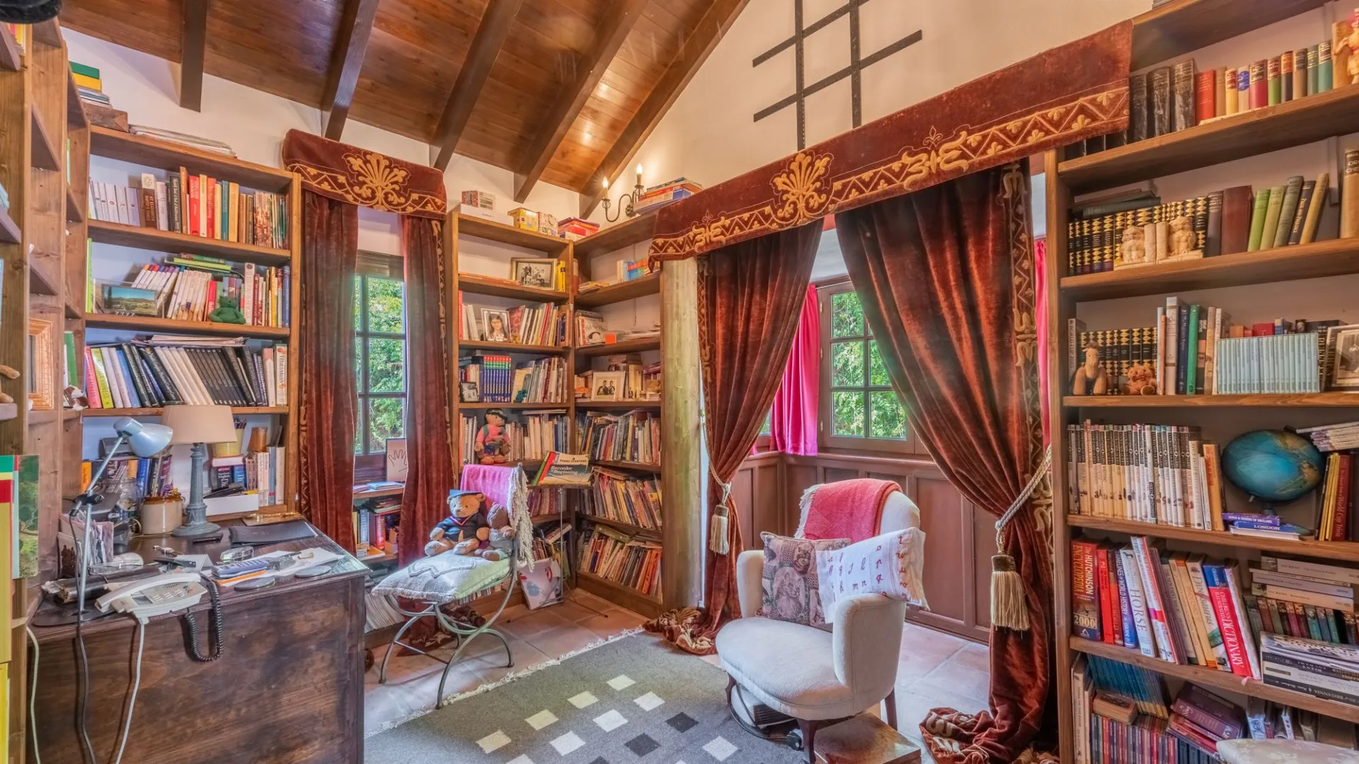 Villa for sale in Los Almendros