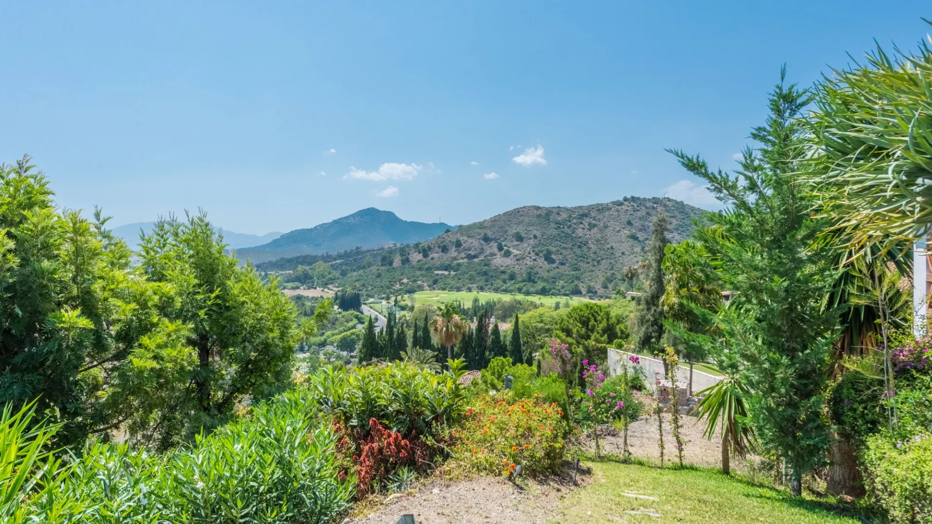 Villa for sale in Los Almendros