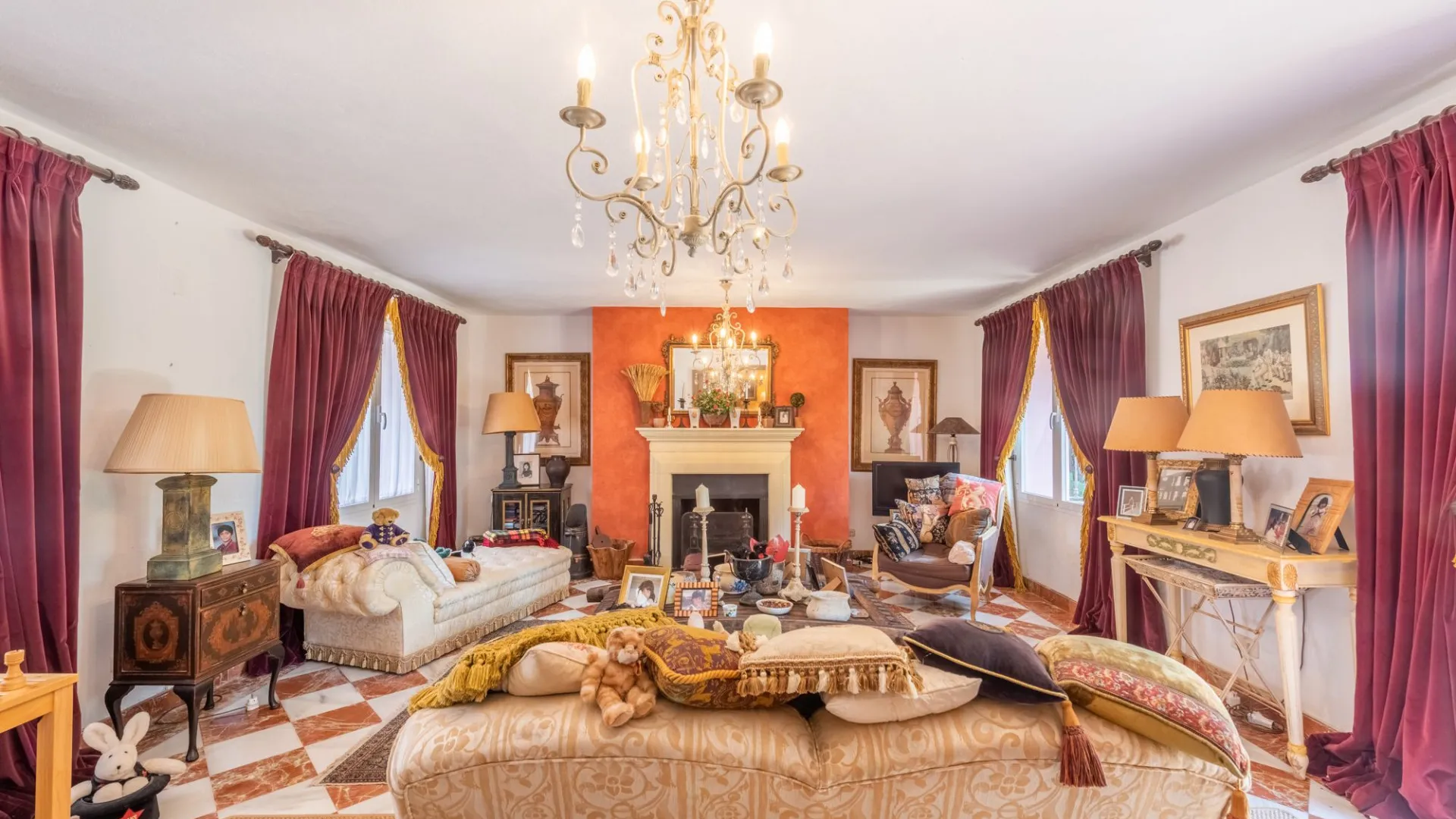 Villa for sale in Los Almendros