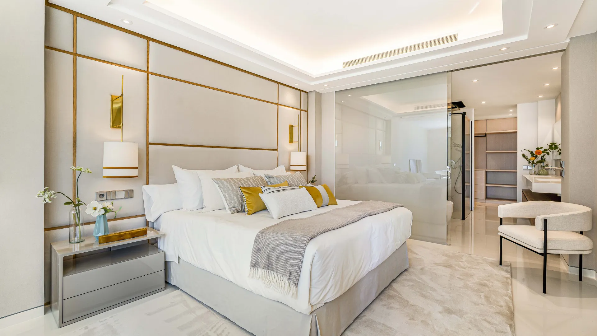 Buy apartment with 4 bedrooms in Gray D'Albion