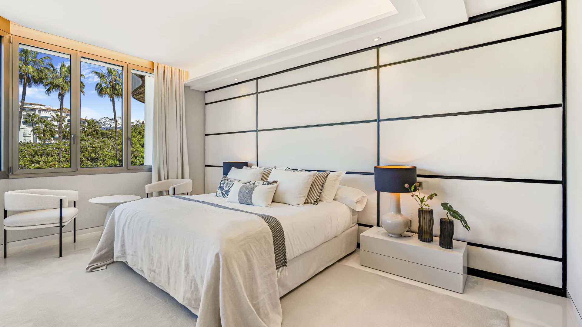 Buy apartment with 4 bedrooms in Gray D'Albion