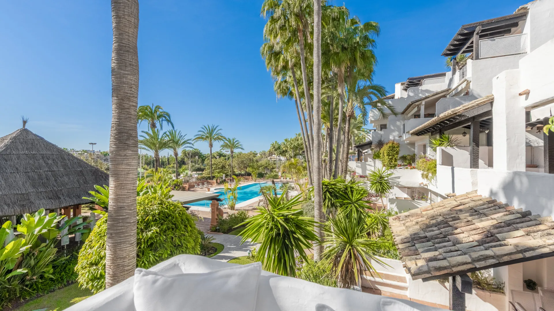 Marina Puente Romano apartment for sale