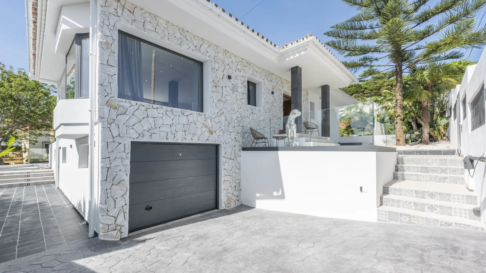 Villa in Marbella East for sale