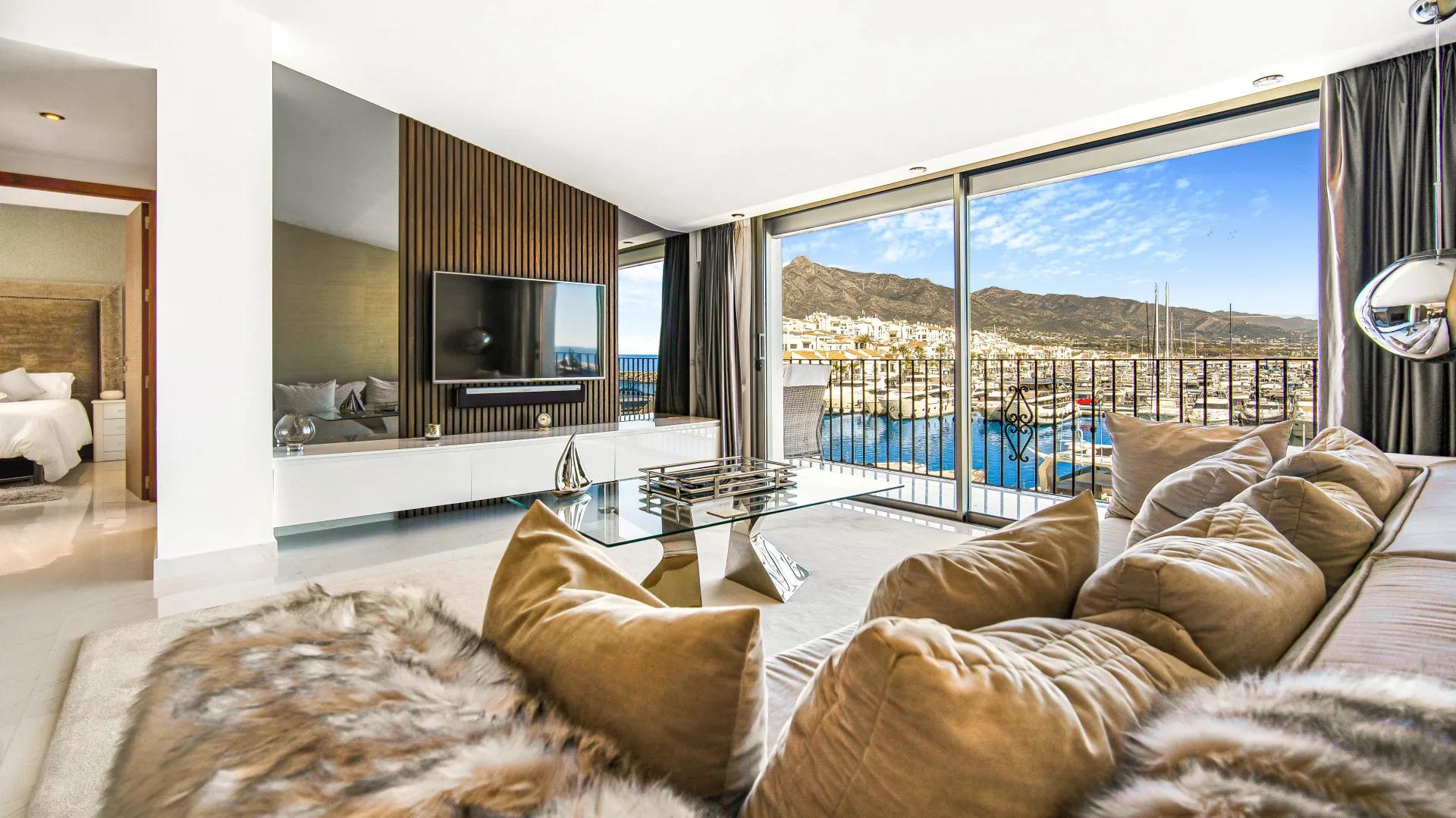 Penthouse for sale in Marbella - Puerto Banus