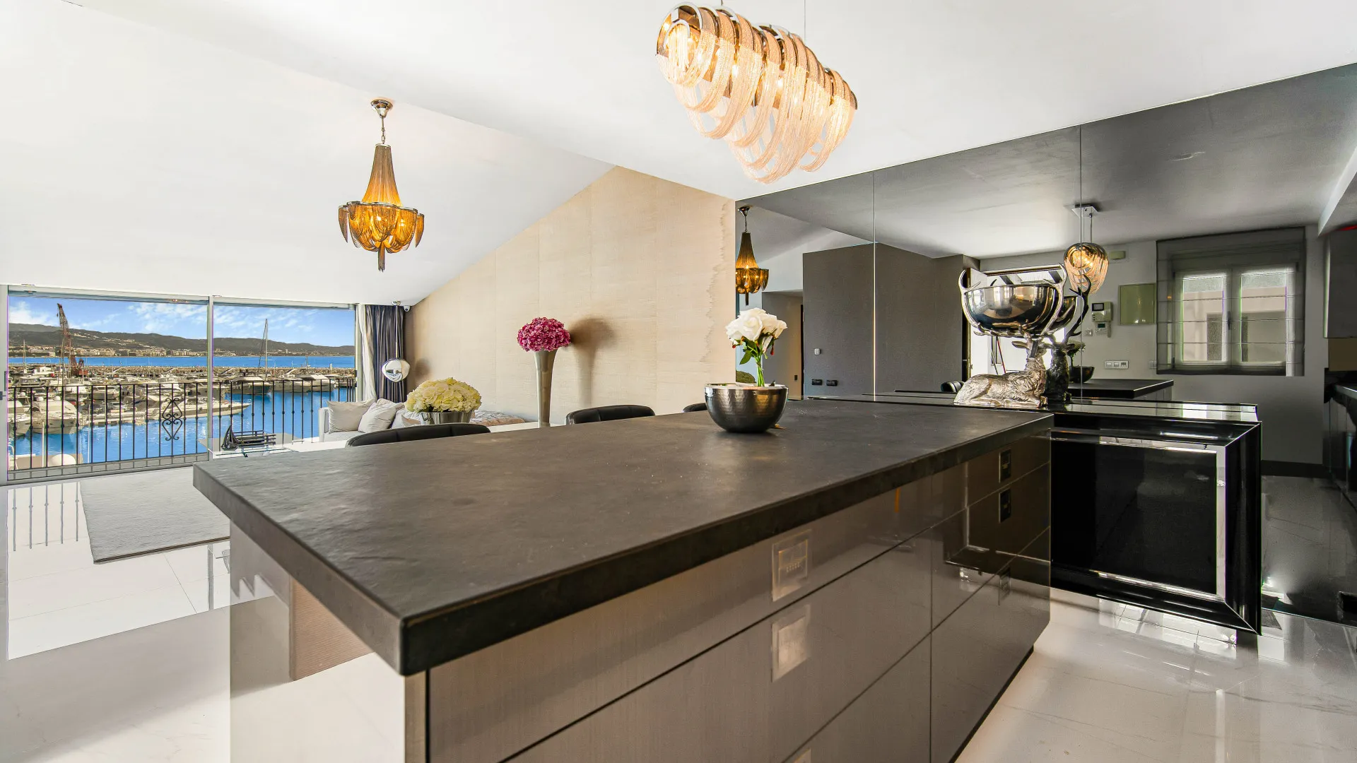 Penthouse for sale in Marbella - Puerto Banus