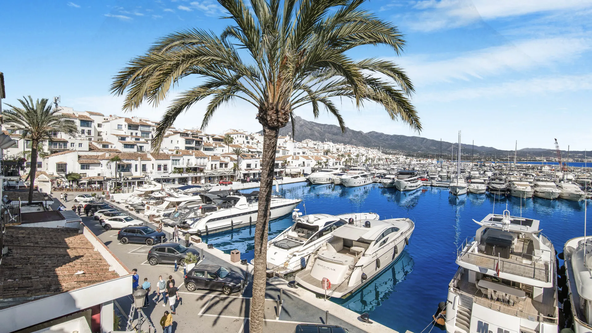 Penthouse for sale in Marbella - Puerto Banus
