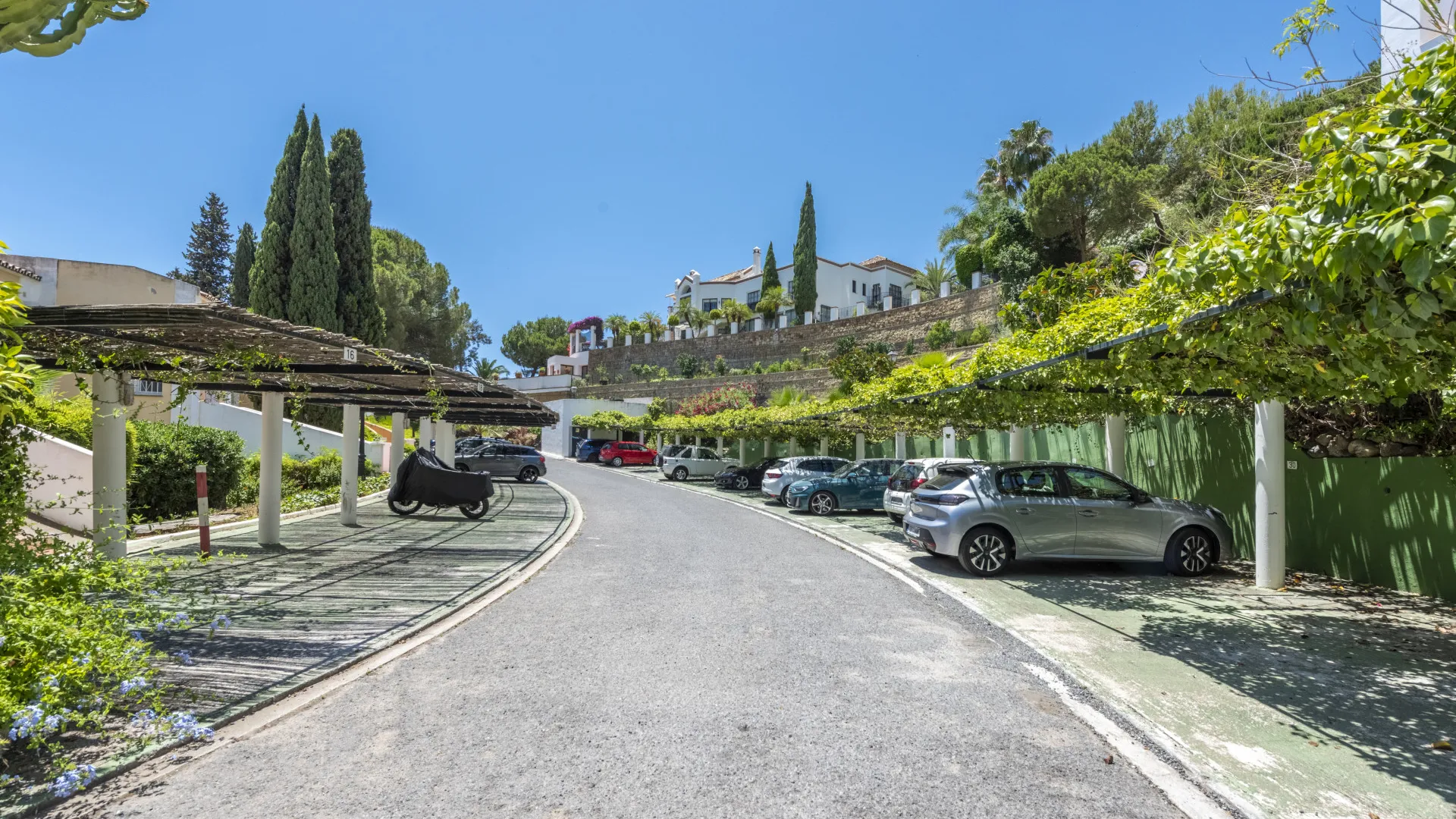 4 bedrooms La Quinta town house for sale