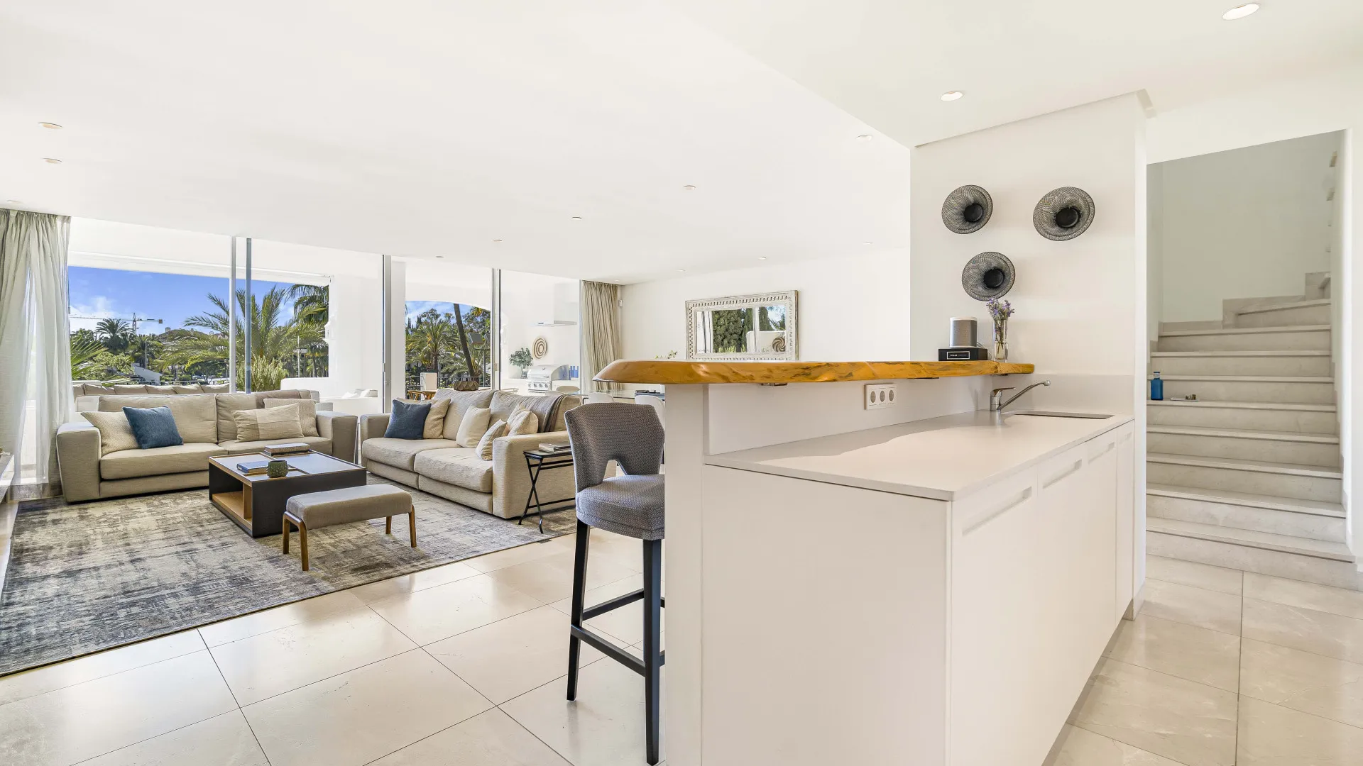 Atico duplex en venta en Marina Puente Romano