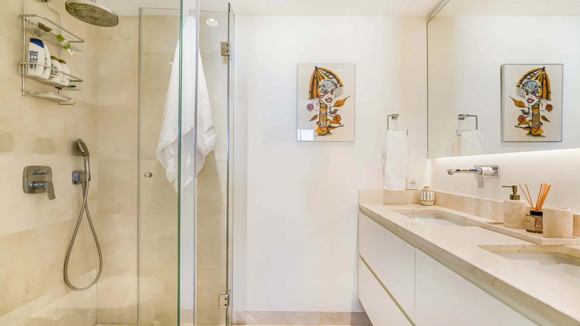 Atico duplex en venta en Marina Puente Romano