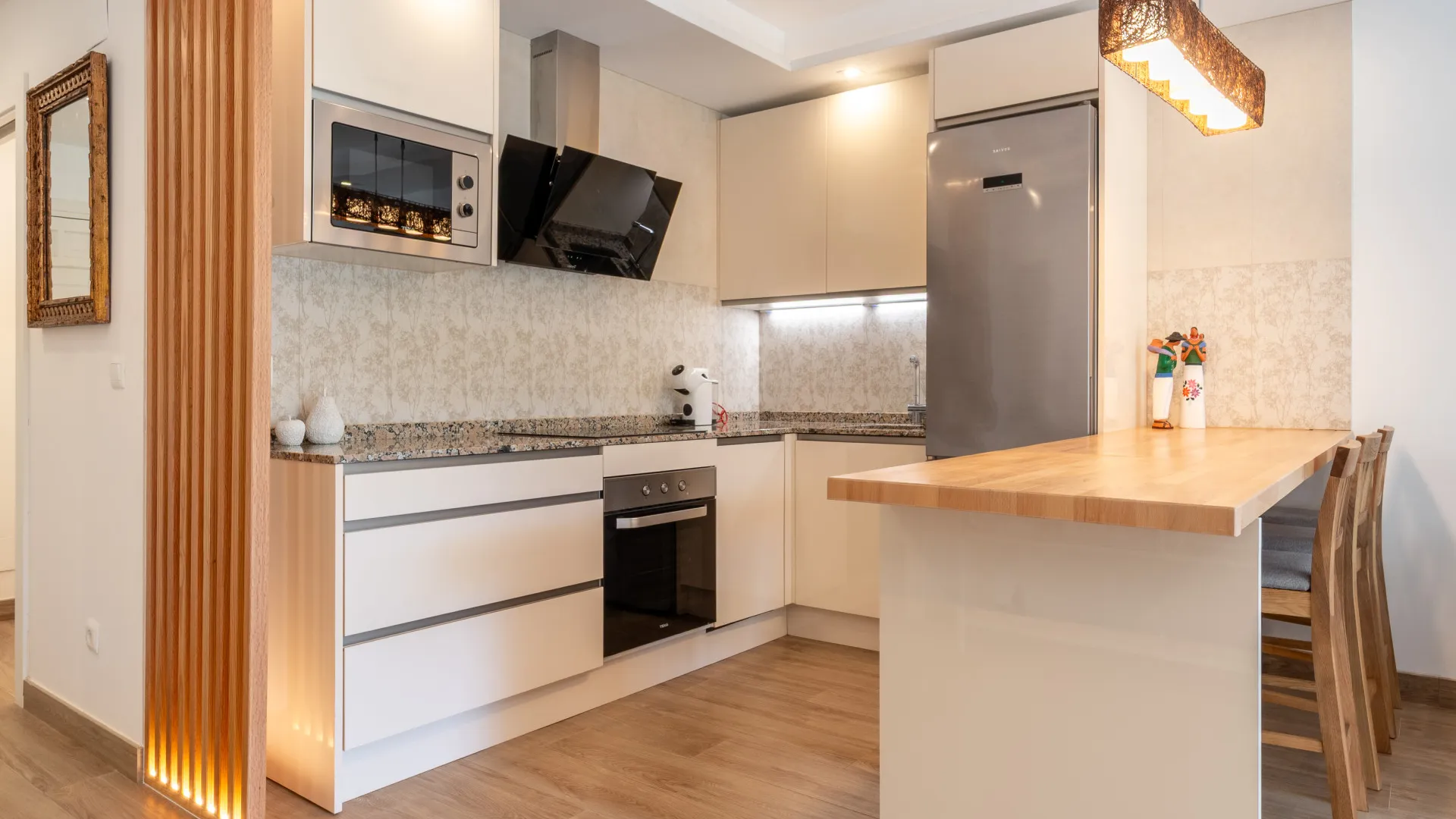 Ground floor apartment with 2 bedrooms for sale in Puente Romano II
