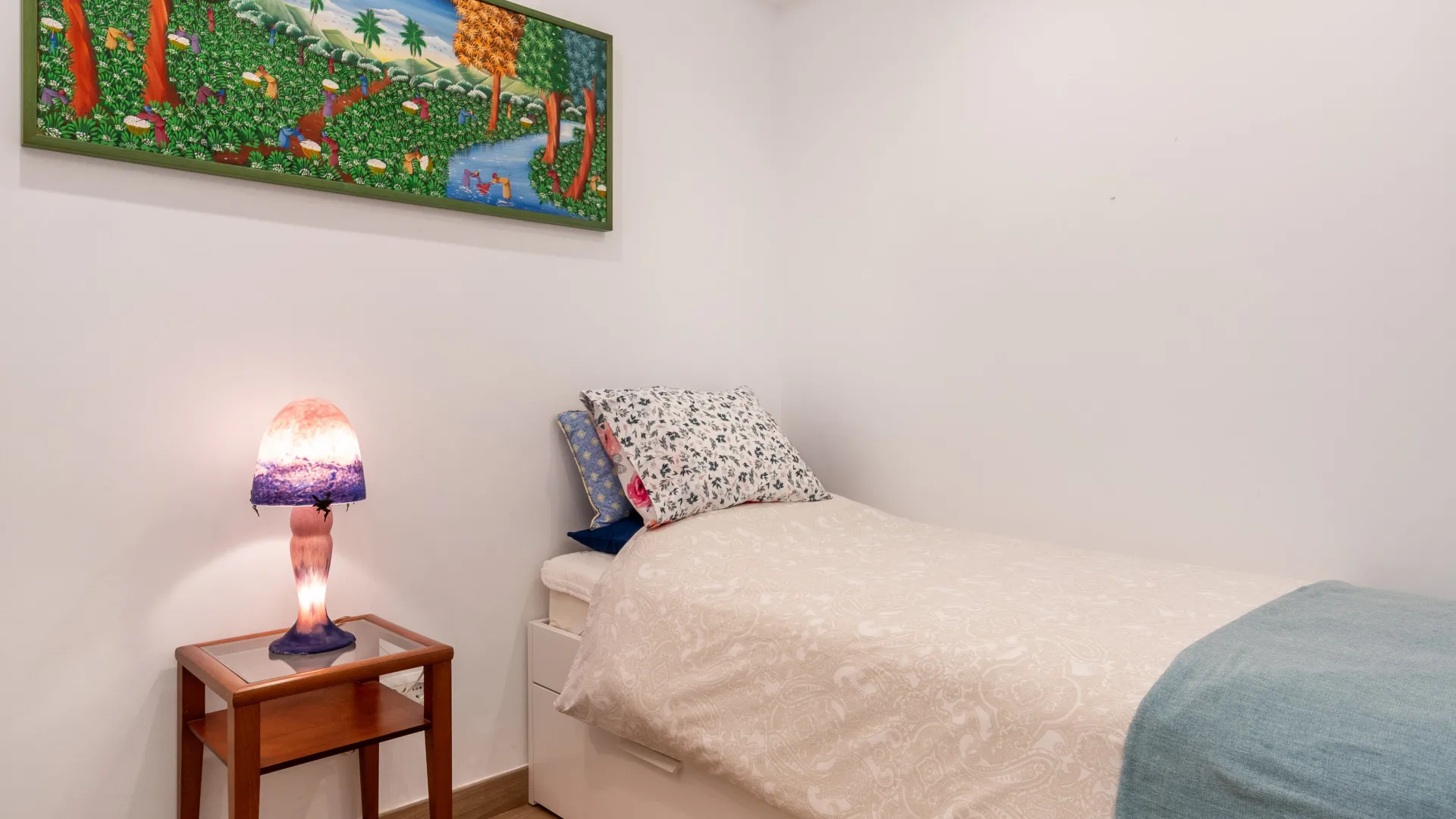 Ground floor apartment with 2 bedrooms for sale in Puente Romano II