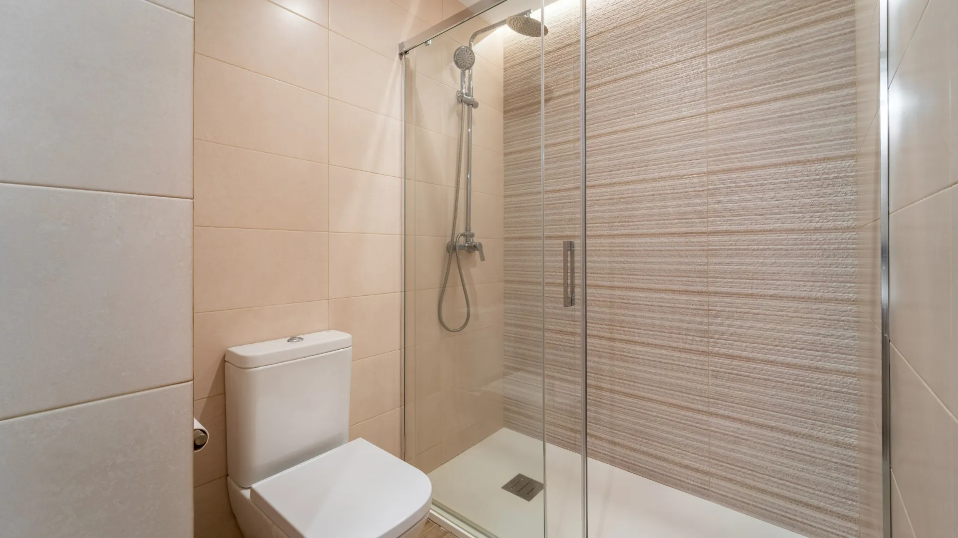 Ground floor apartment with 2 bedrooms for sale in Puente Romano II