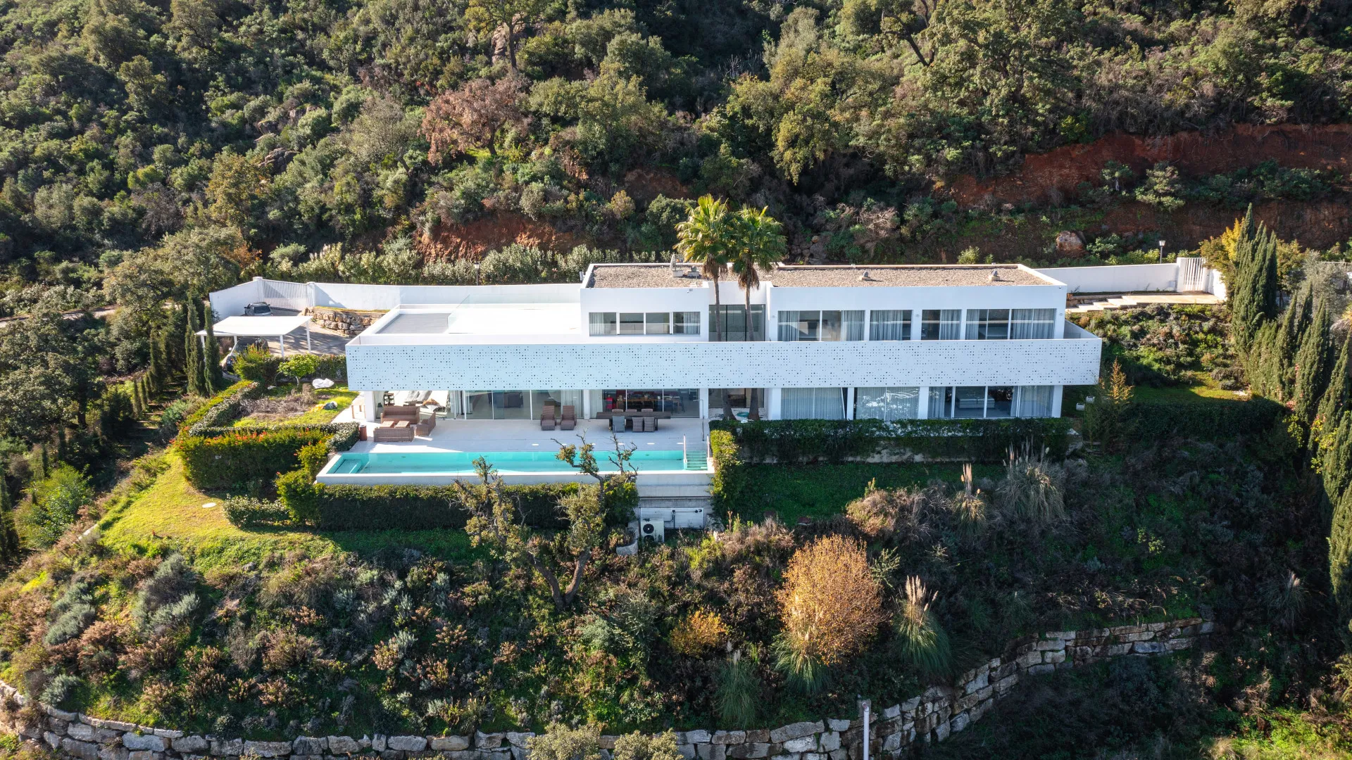 For sale 6 bedrooms villa in La Mairena