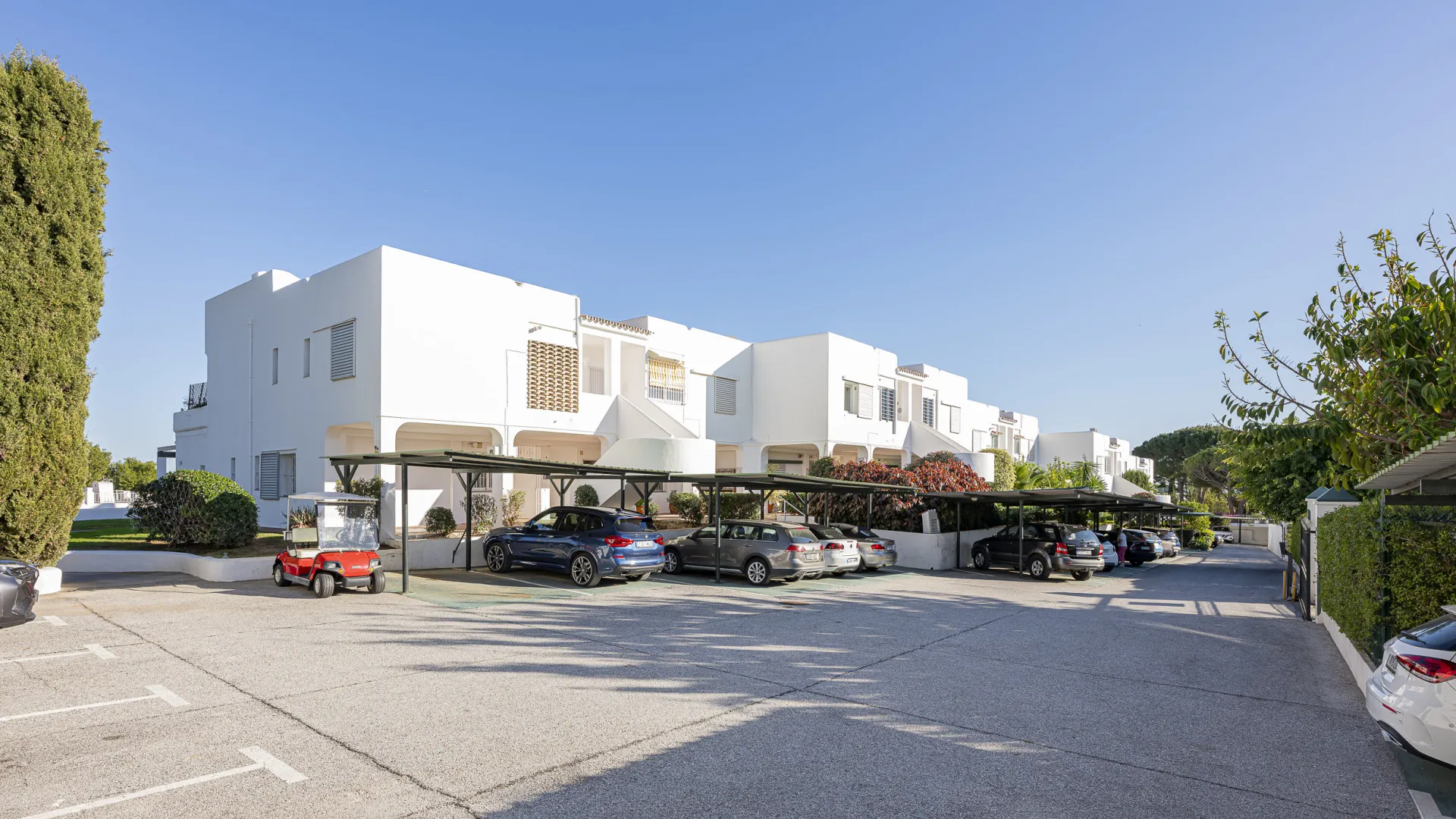 Nueva Andalucia, adosado a la venta con 3 dormitorios