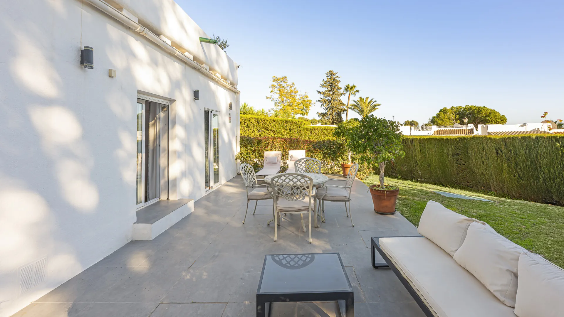 Nueva Andalucia, adosado a la venta con 3 dormitorios