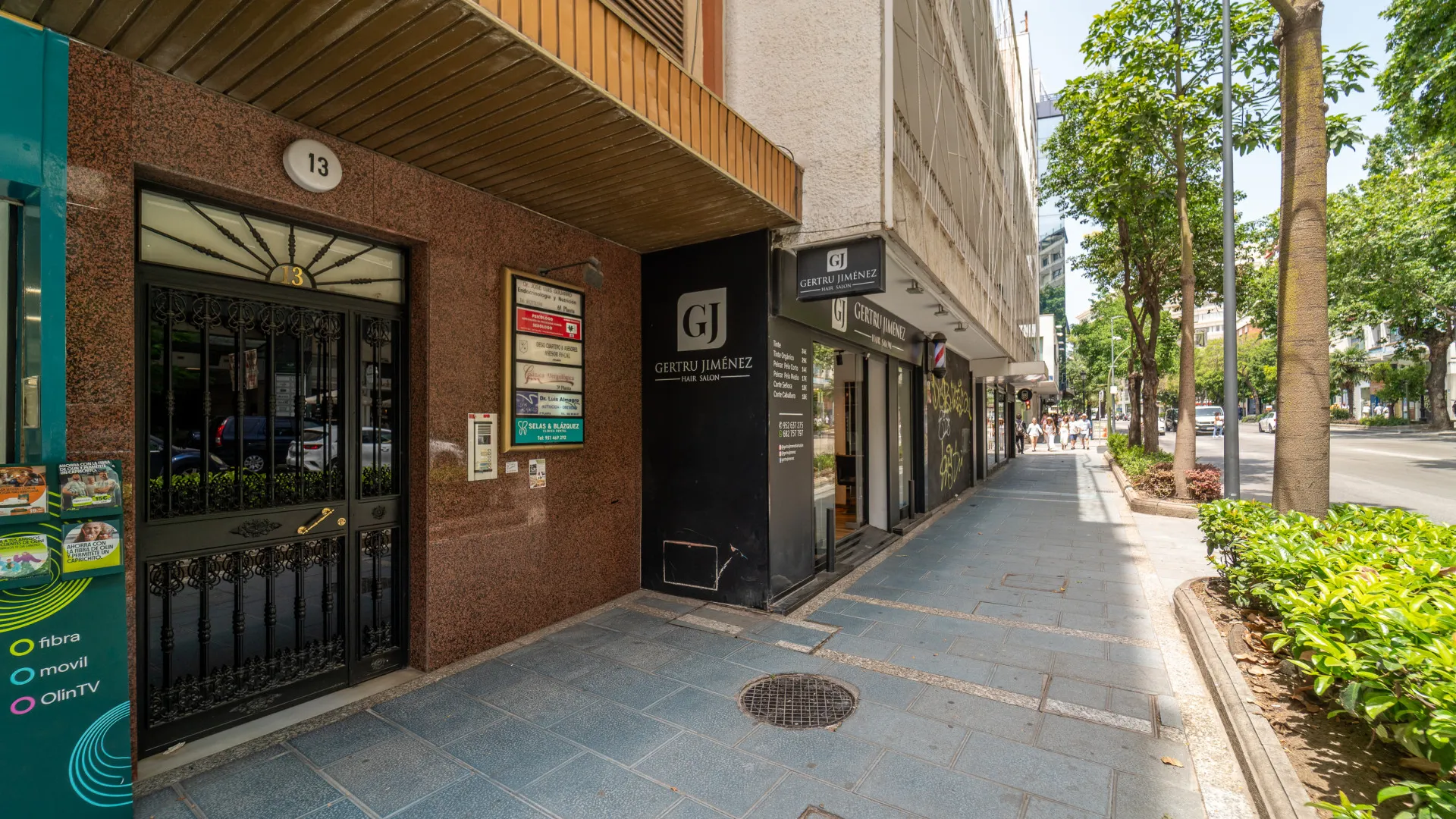 Commercial premises with 4 bedrooms for sale in Marbella Centro