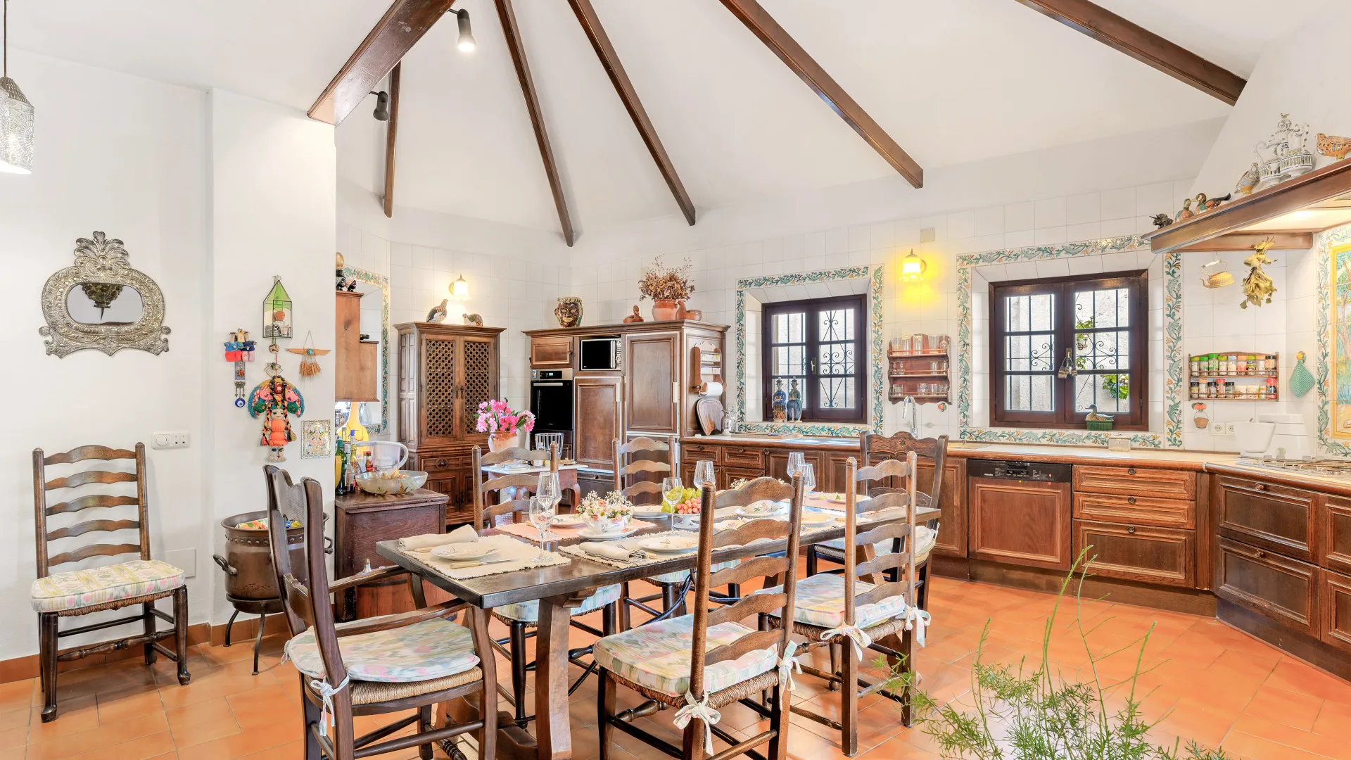 Marbella Golden Mile 4 bedrooms villa for sale