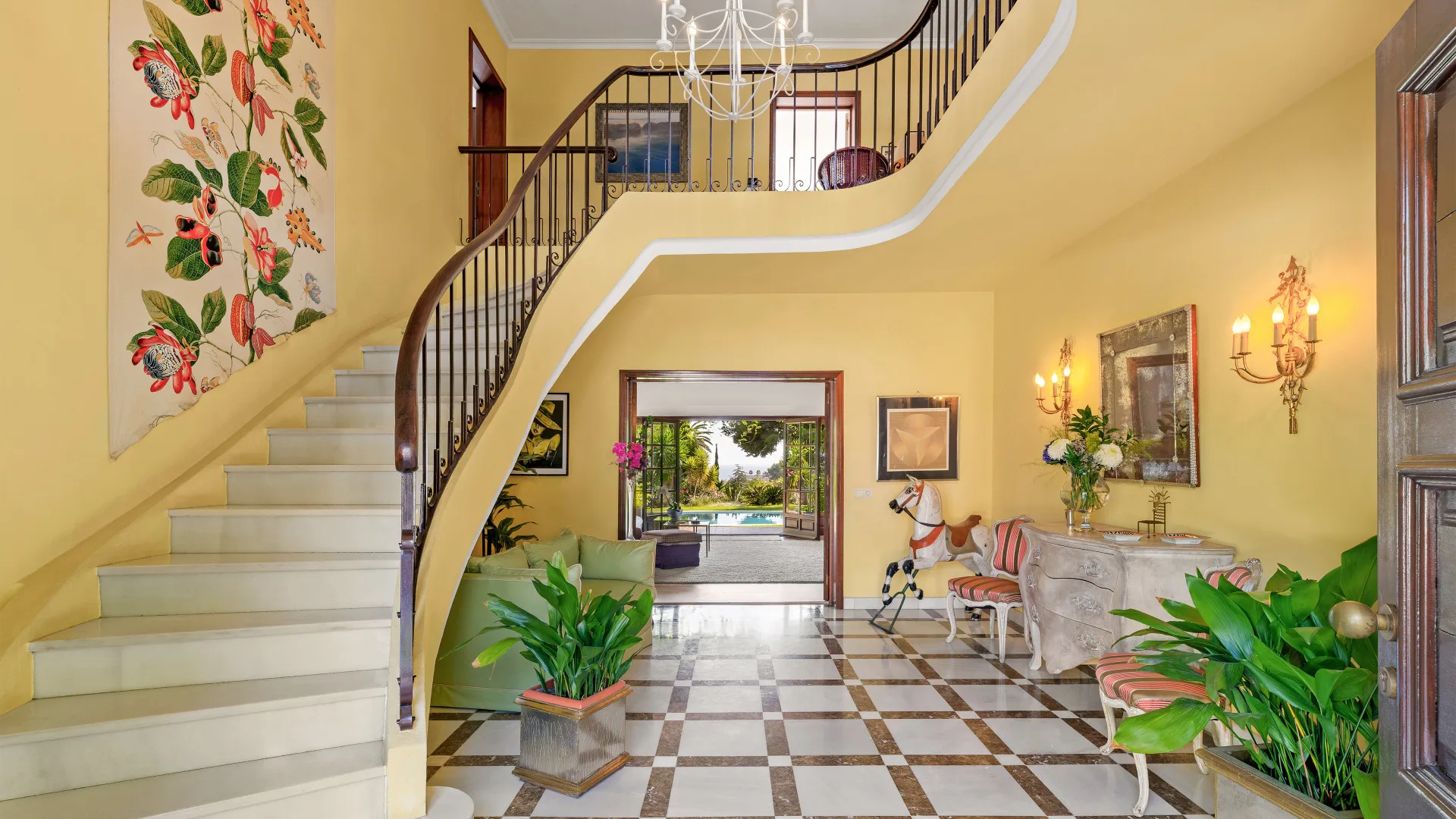 Marbella Golden Mile 4 bedrooms villa for sale