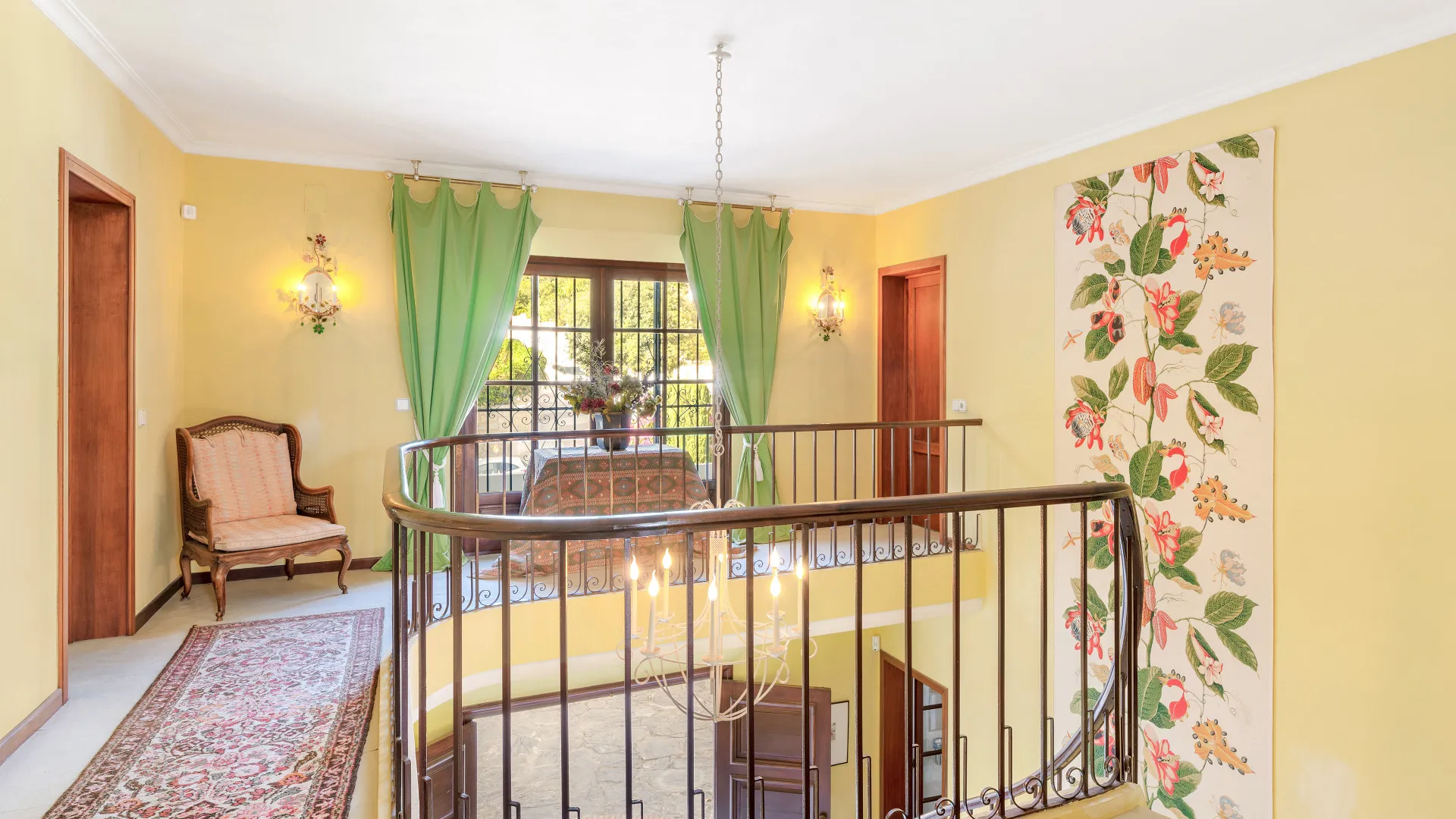 Marbella Golden Mile 4 bedrooms villa for sale
