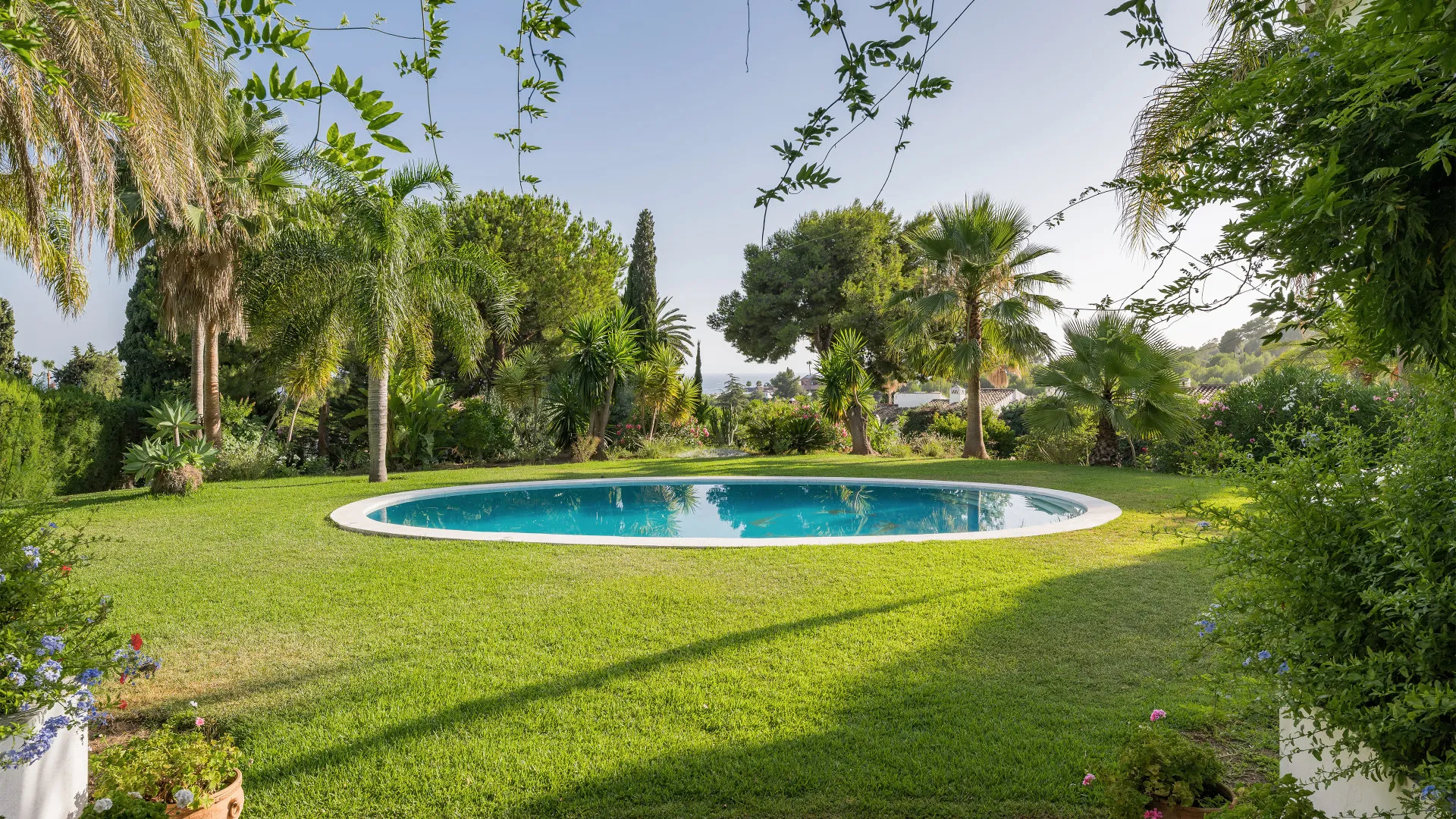 Marbella Golden Mile 4 bedrooms villa for sale