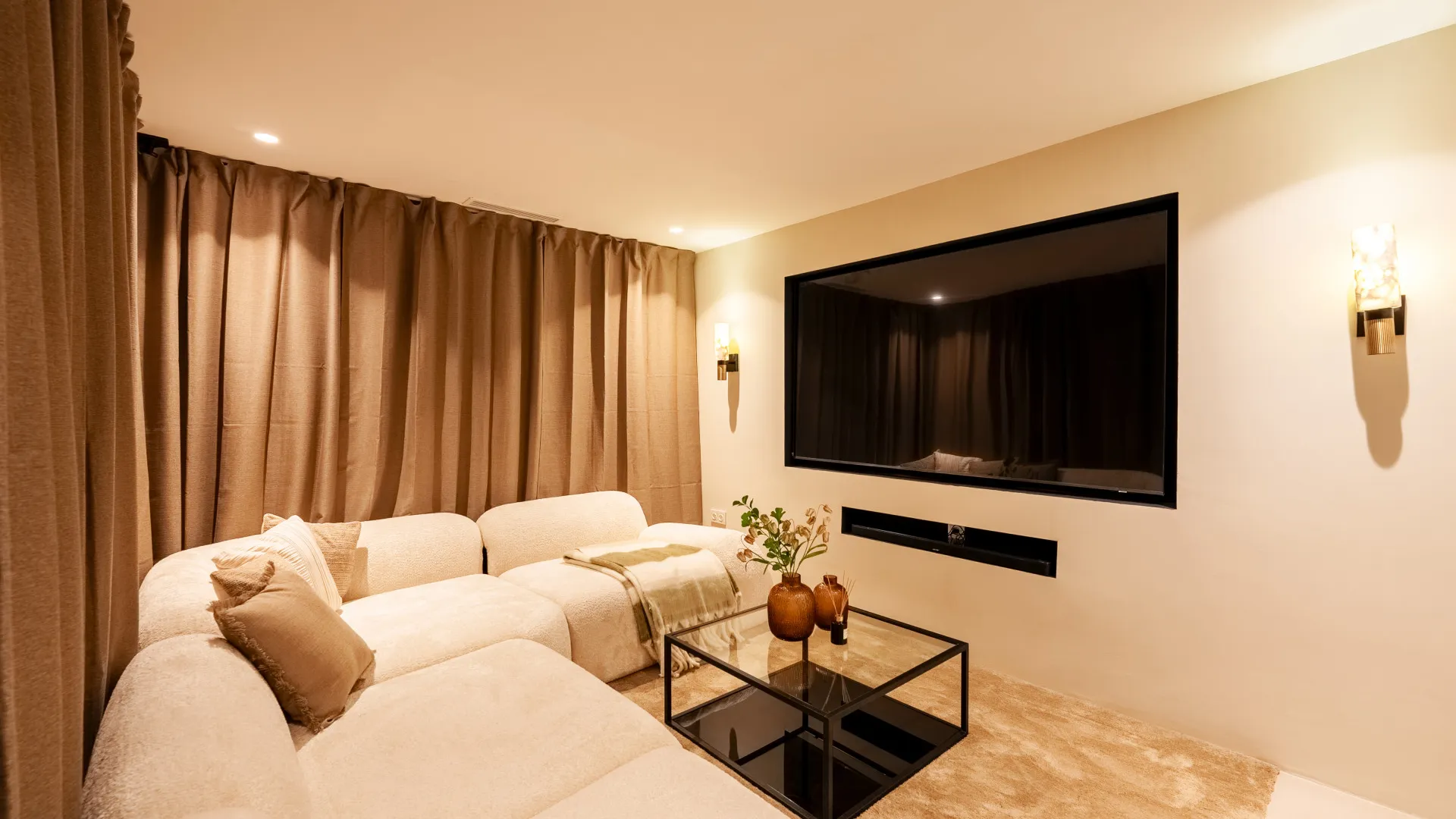 For sale 5 bedrooms town house in Altos de Salamanca