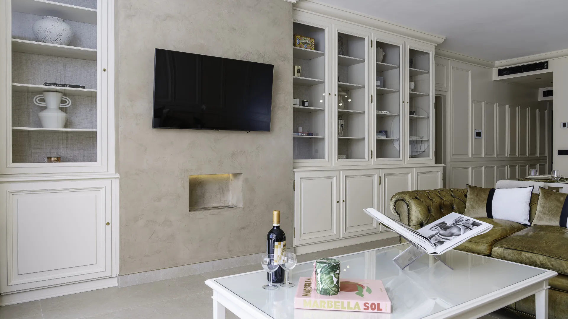 Se vende apartamento con 2 dormitorios en Marbella - Puerto Banus