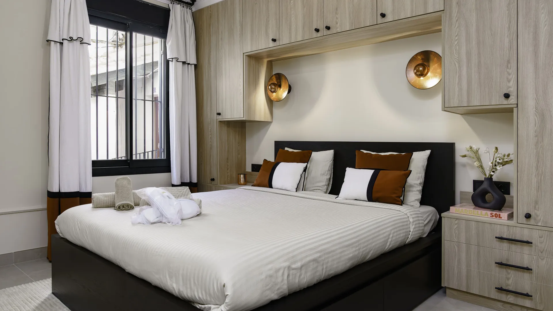 Se vende apartamento con 2 dormitorios en Marbella - Puerto Banus