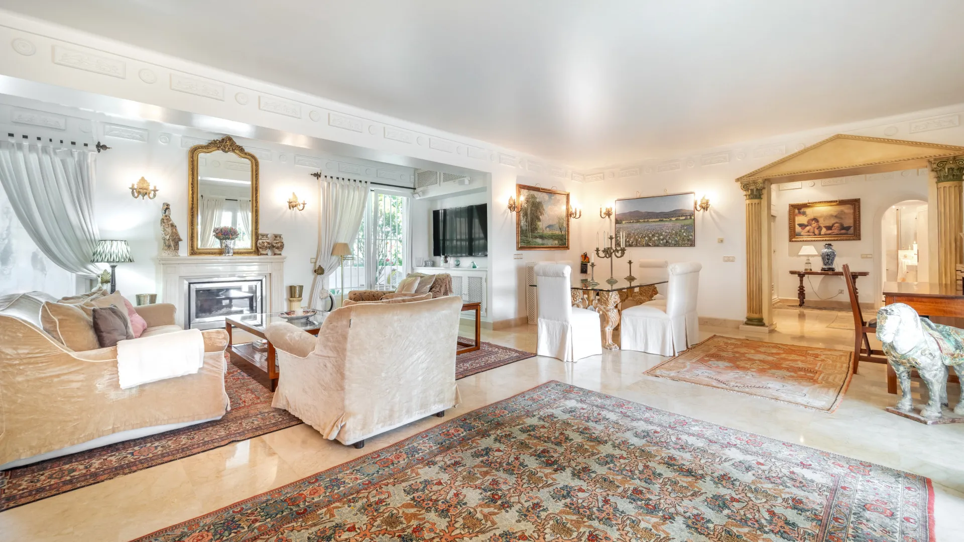 Villa en venta en Guadalmina Alta