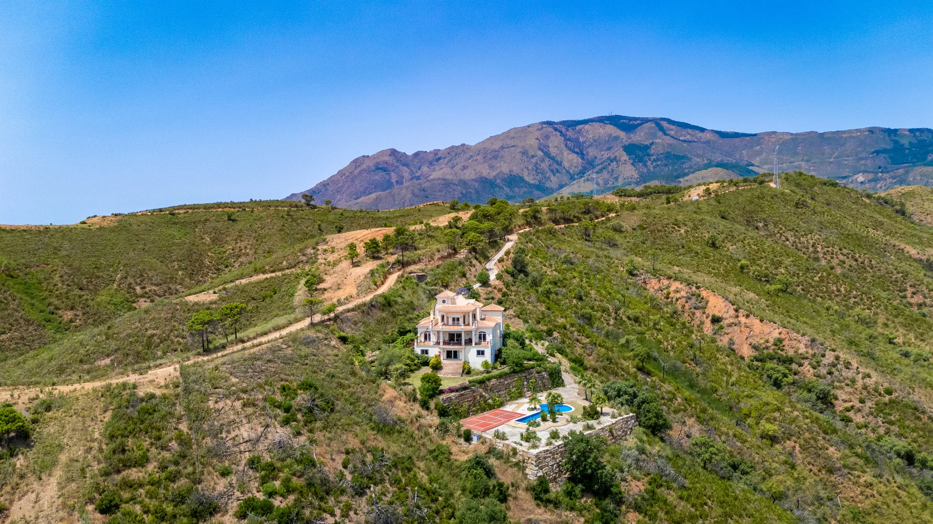 Villa a la venta en Altos de Estepona