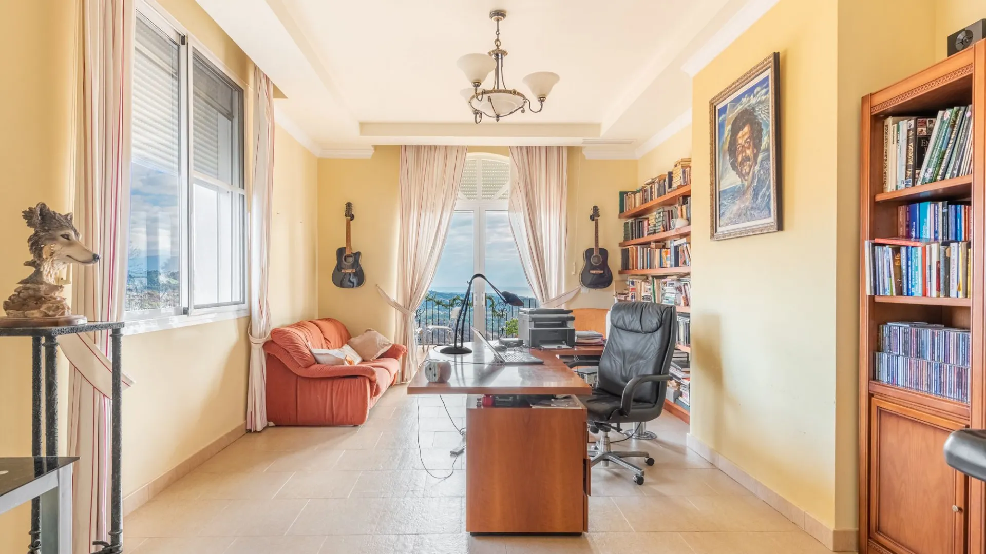 Villa a la venta en Altos de Estepona