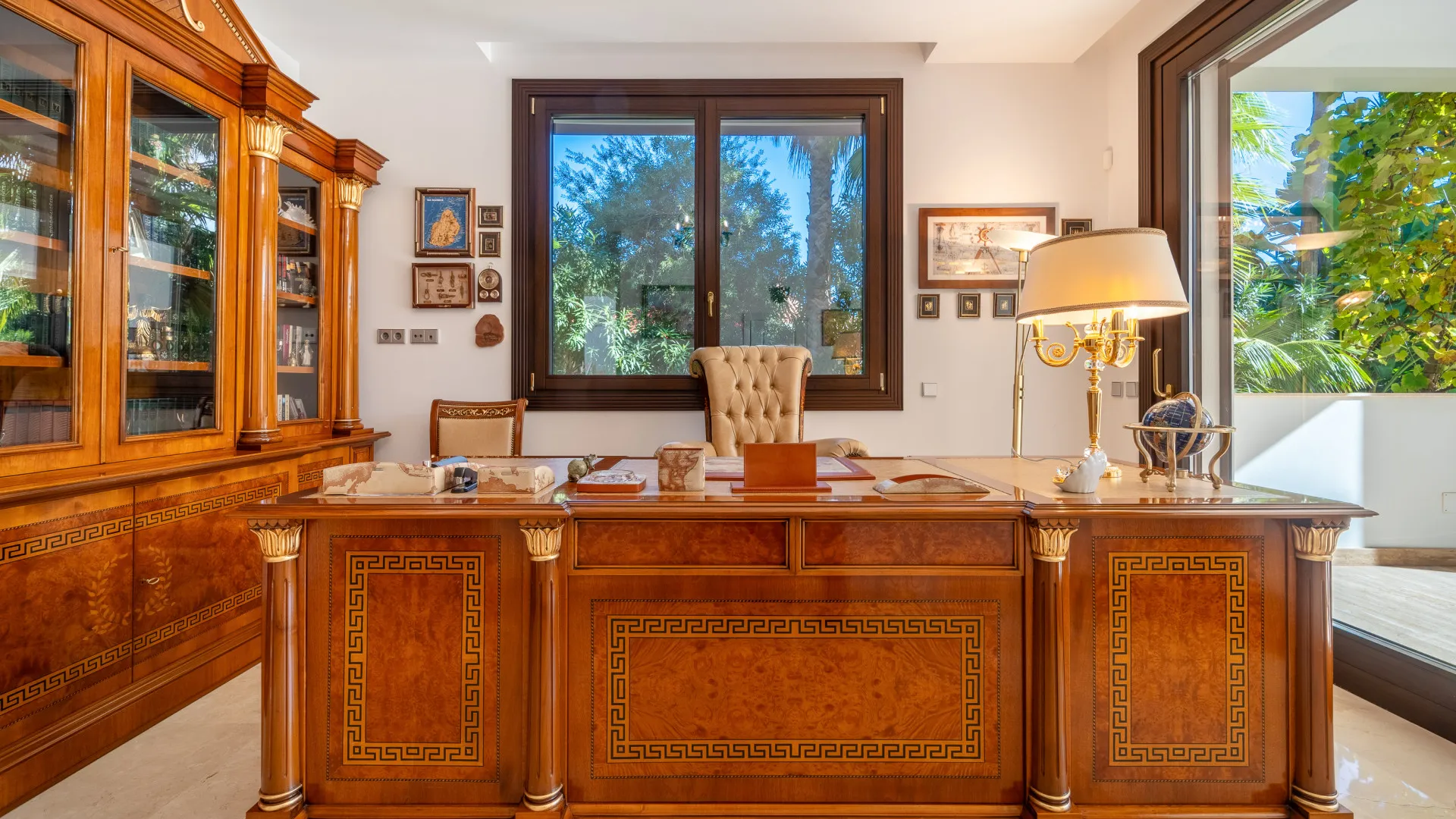 For sale 7 bedrooms villa in Casasola