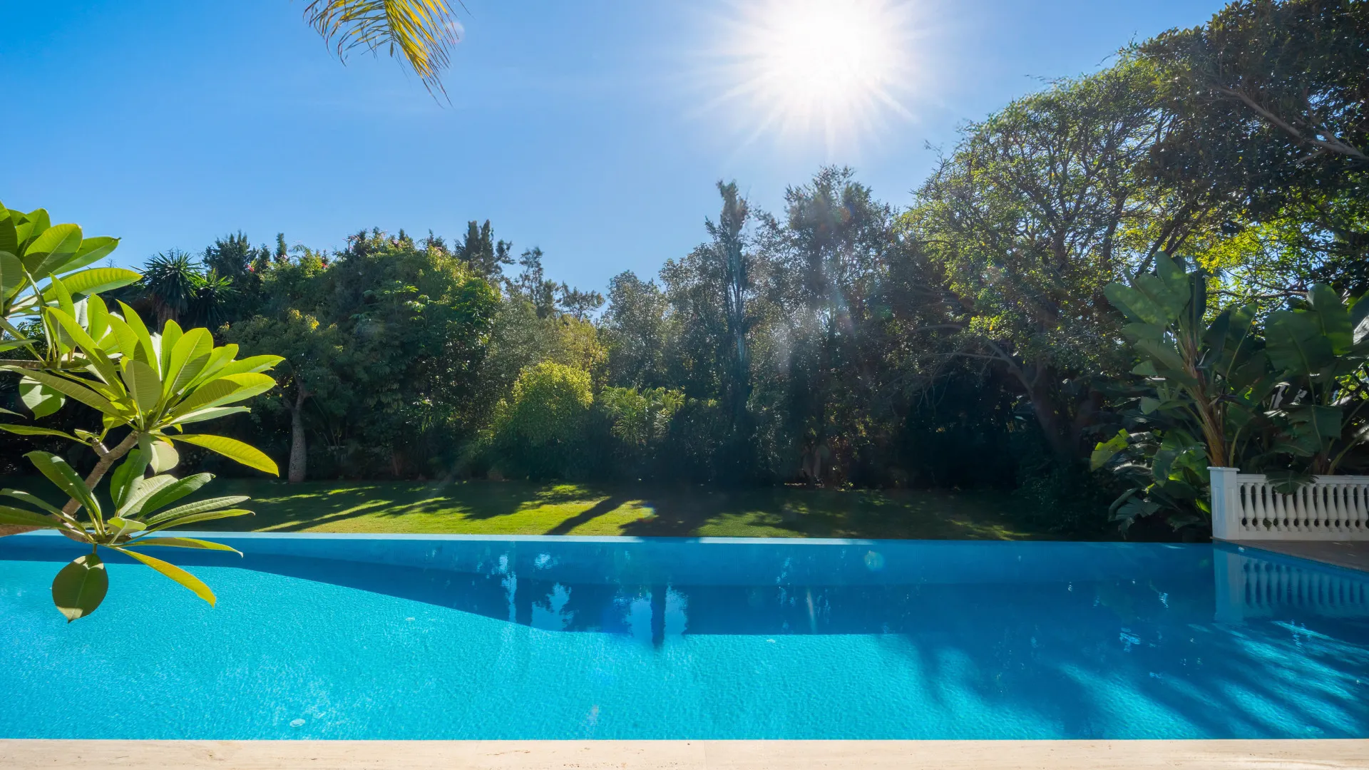 For sale 7 bedrooms villa in Casasola